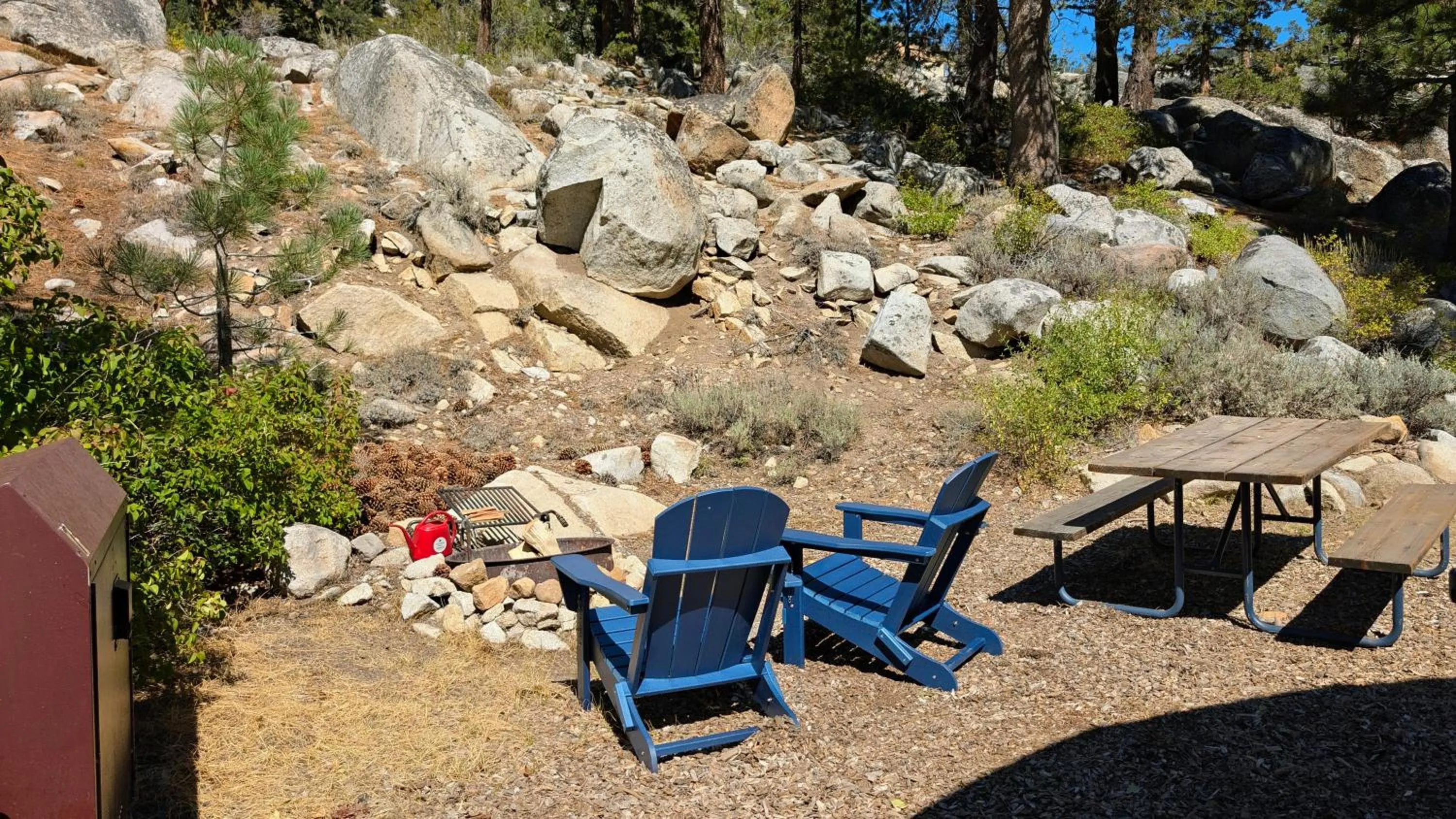 Desolation Hotel Hope Valley