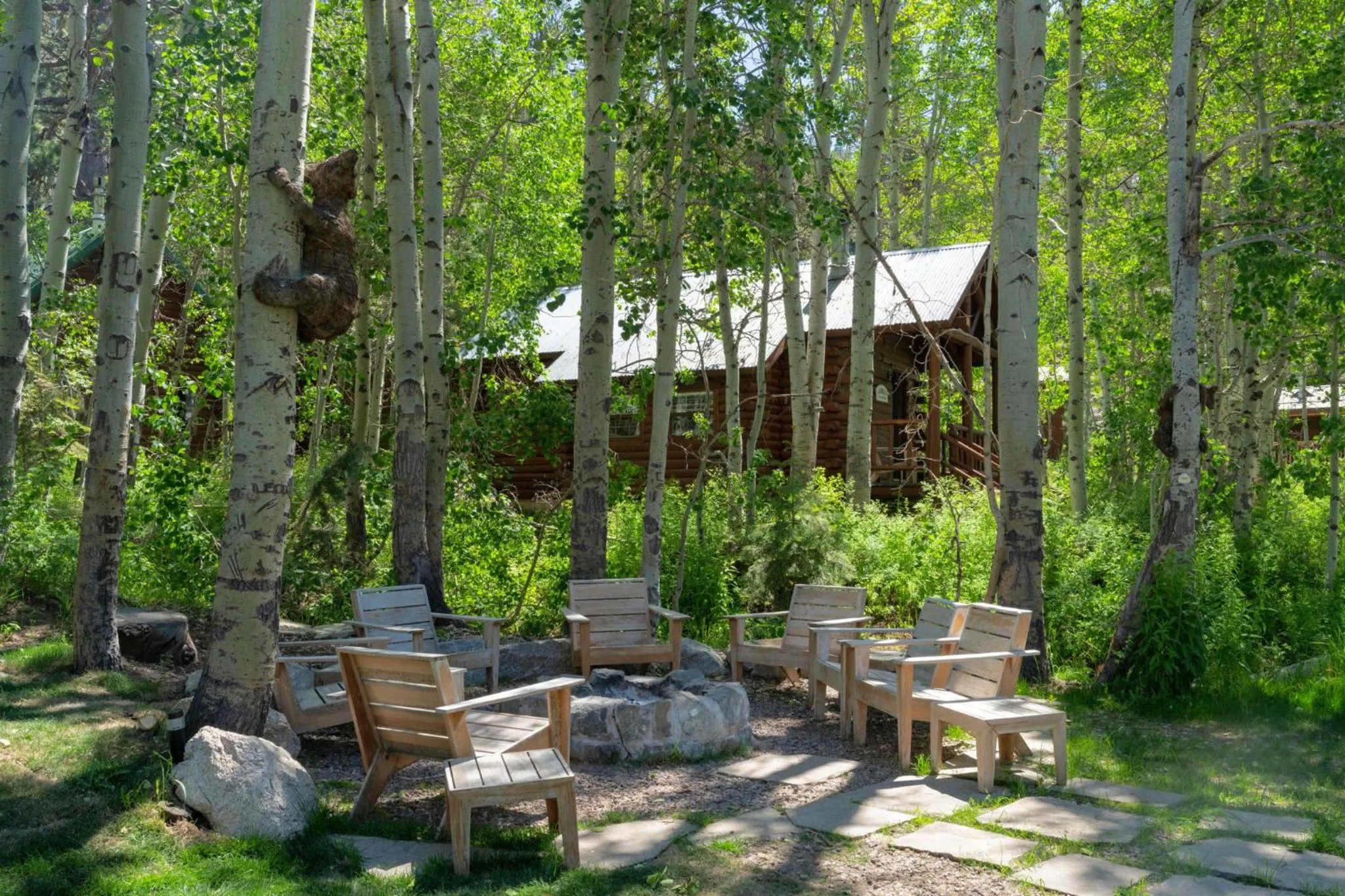 Desolation Hotel Hope Valley