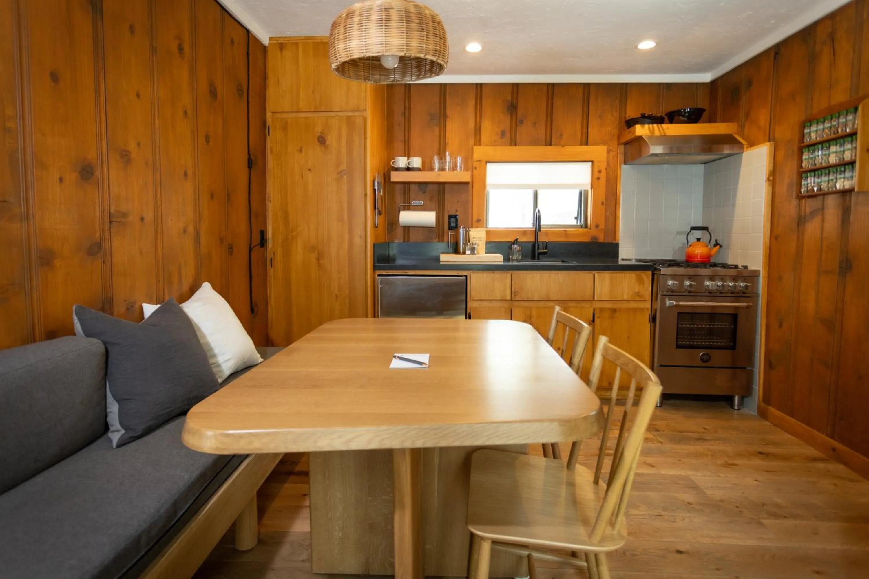 kitchen in Desolation Hotel Hope Valley