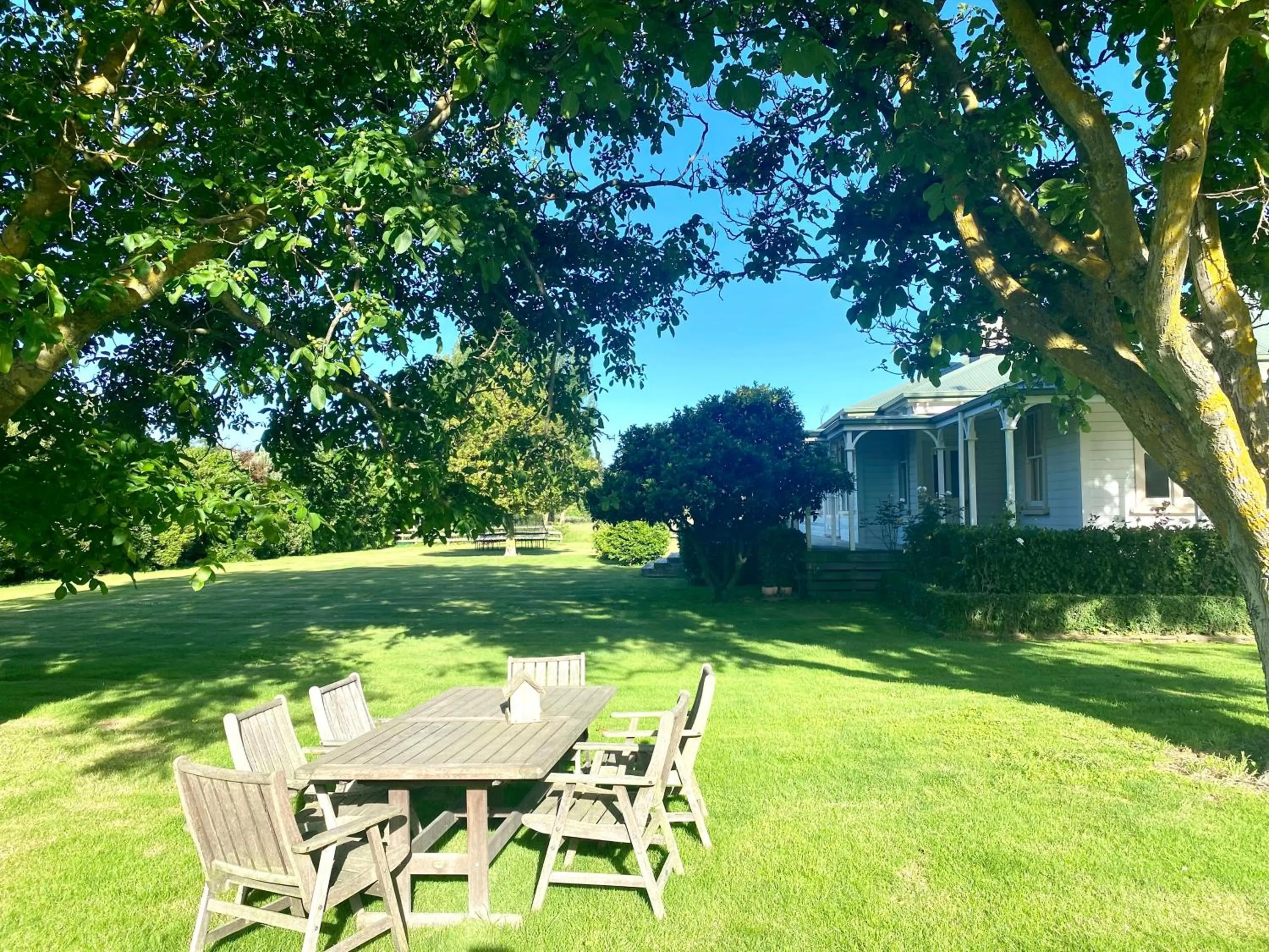 Property building in Botham's Beauty - Blenheim Holiday Home