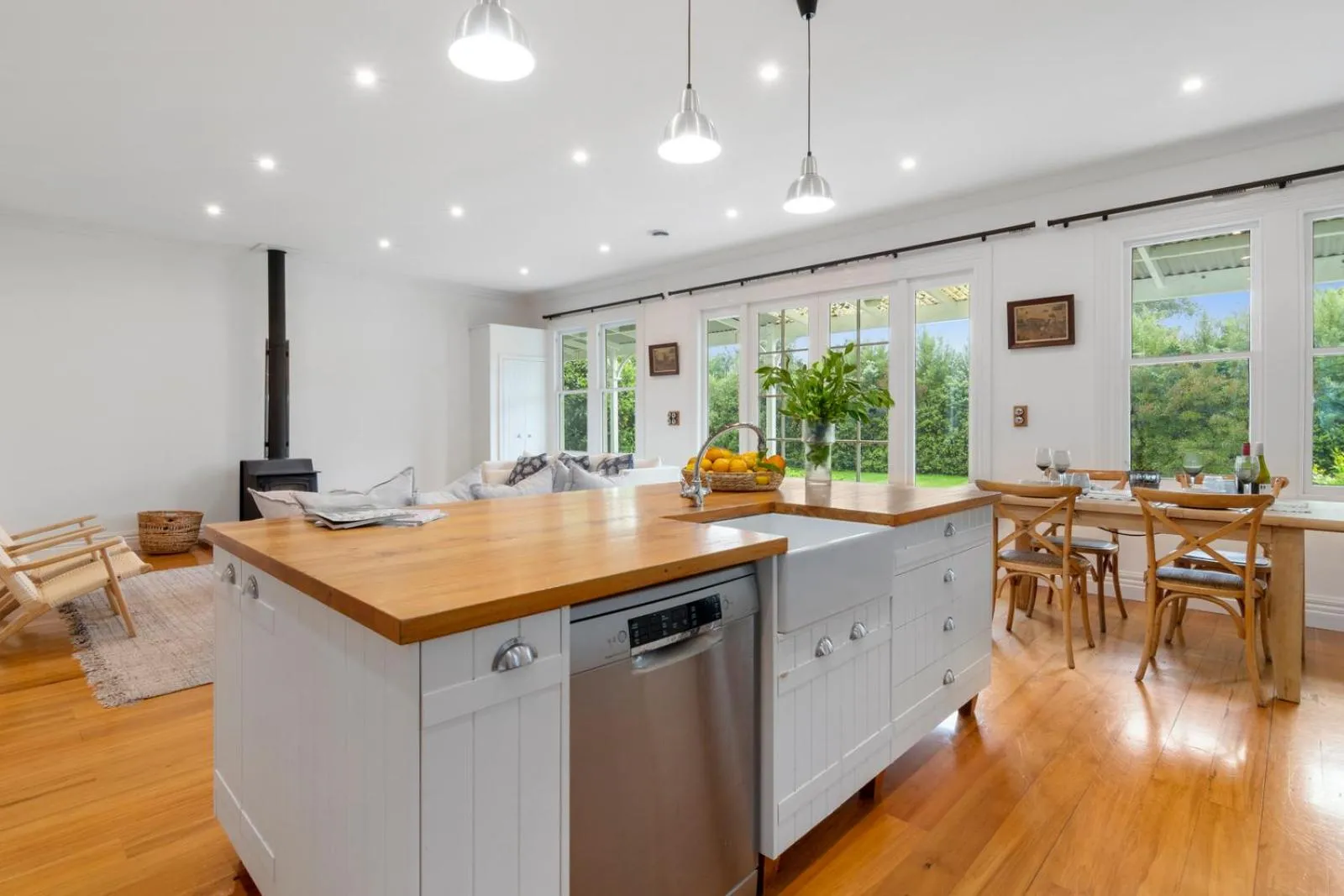 Property building in Botham's Beauty - Blenheim Holiday Home