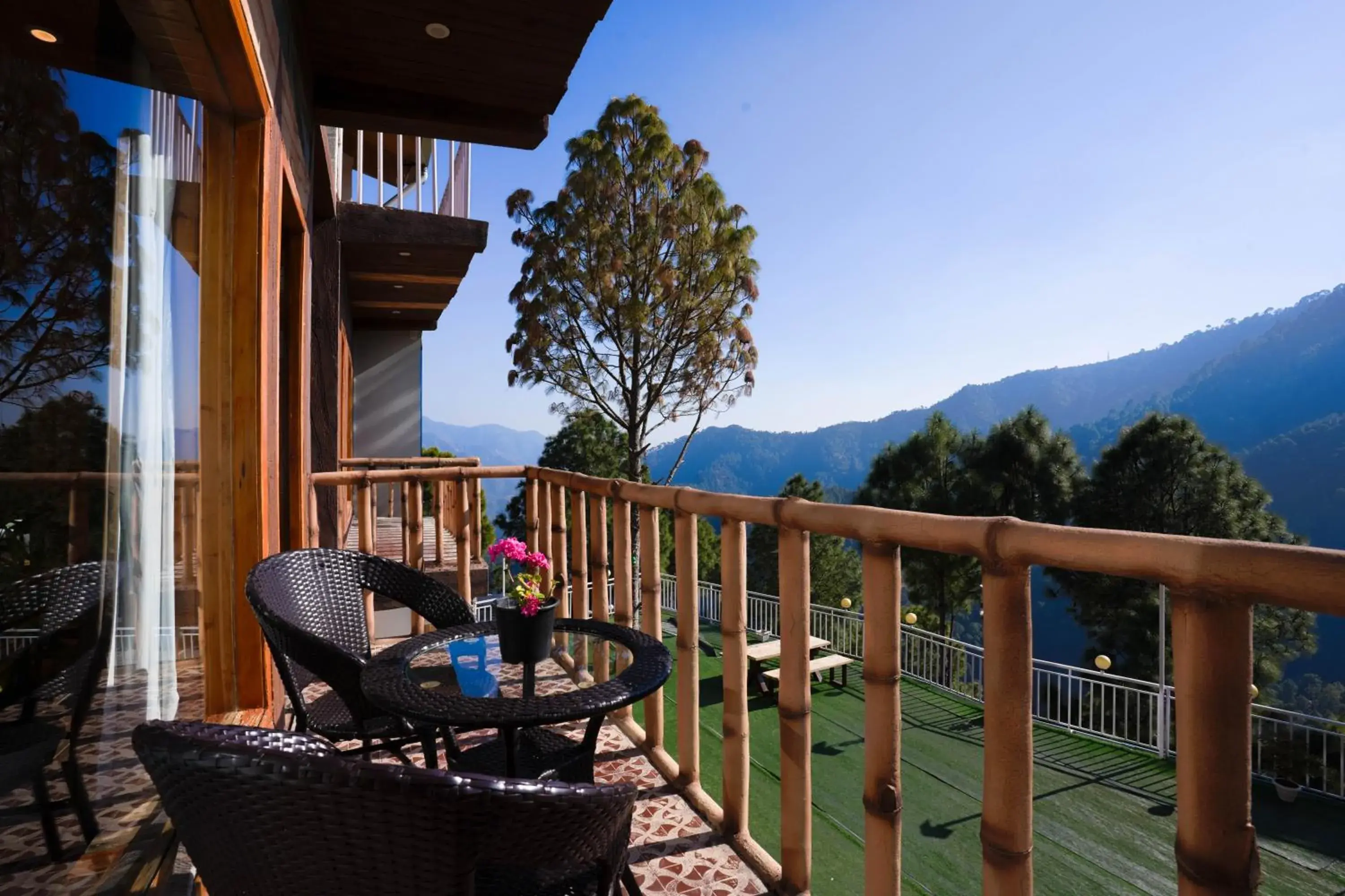 Deluxe Family Suite in Hamilton palace Deluxe Family Suite in Hamilton palace