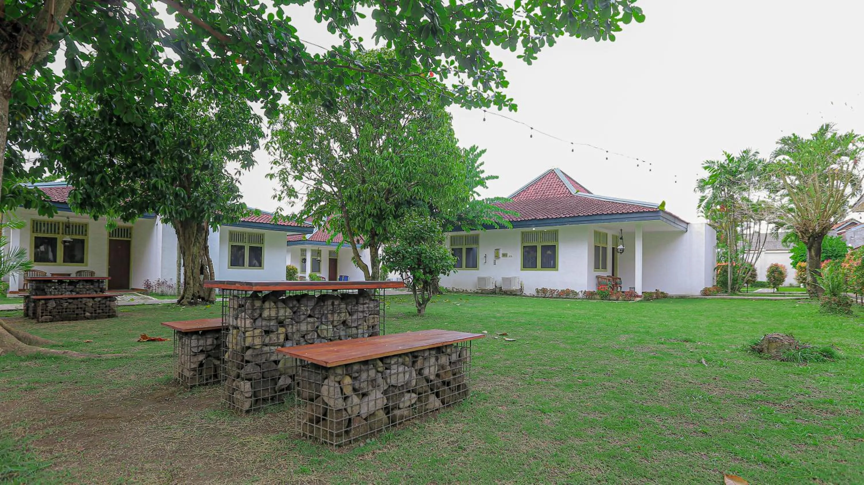 Day in Royal Brongto Hotel