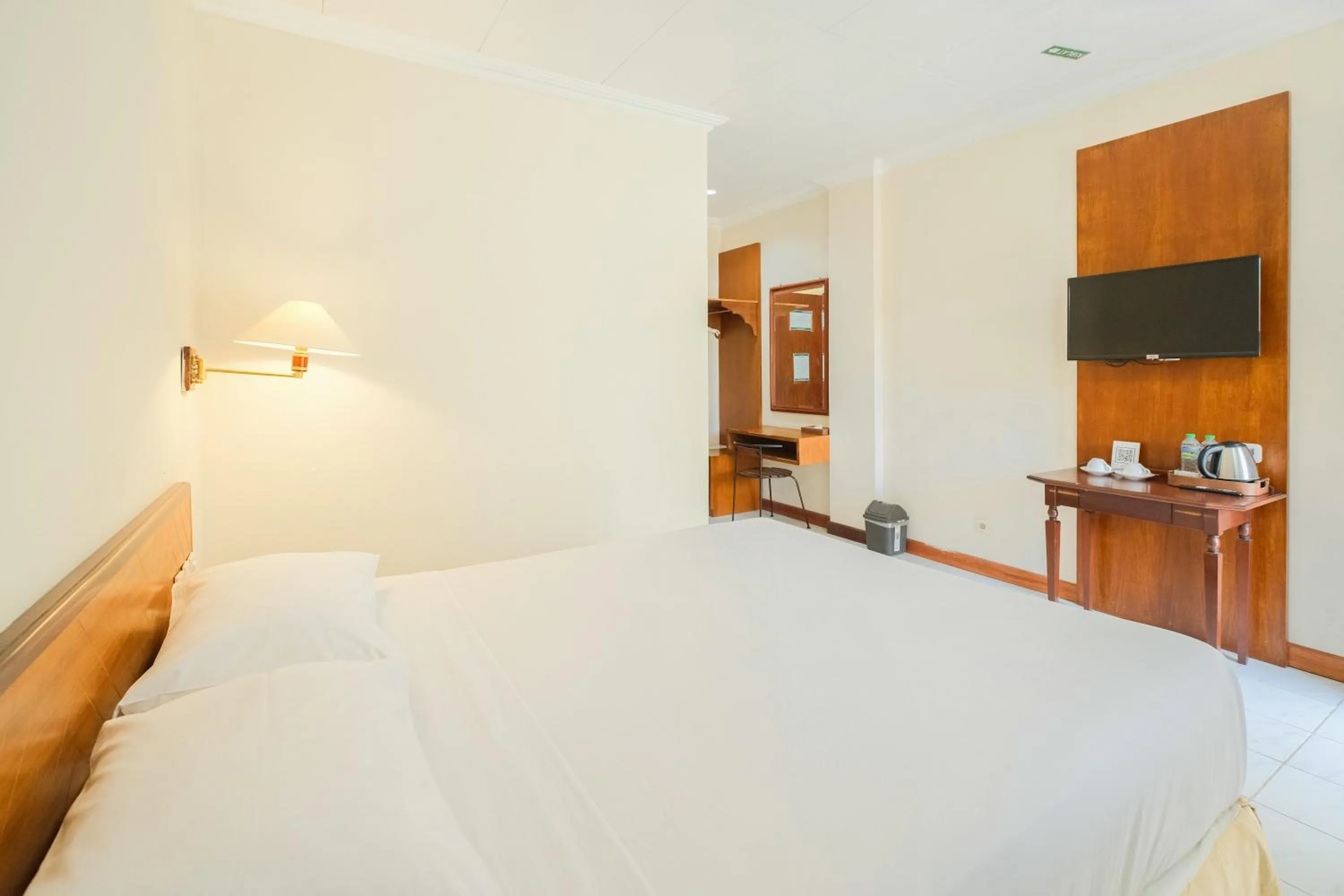 Bed in Royal Brongto Hotel