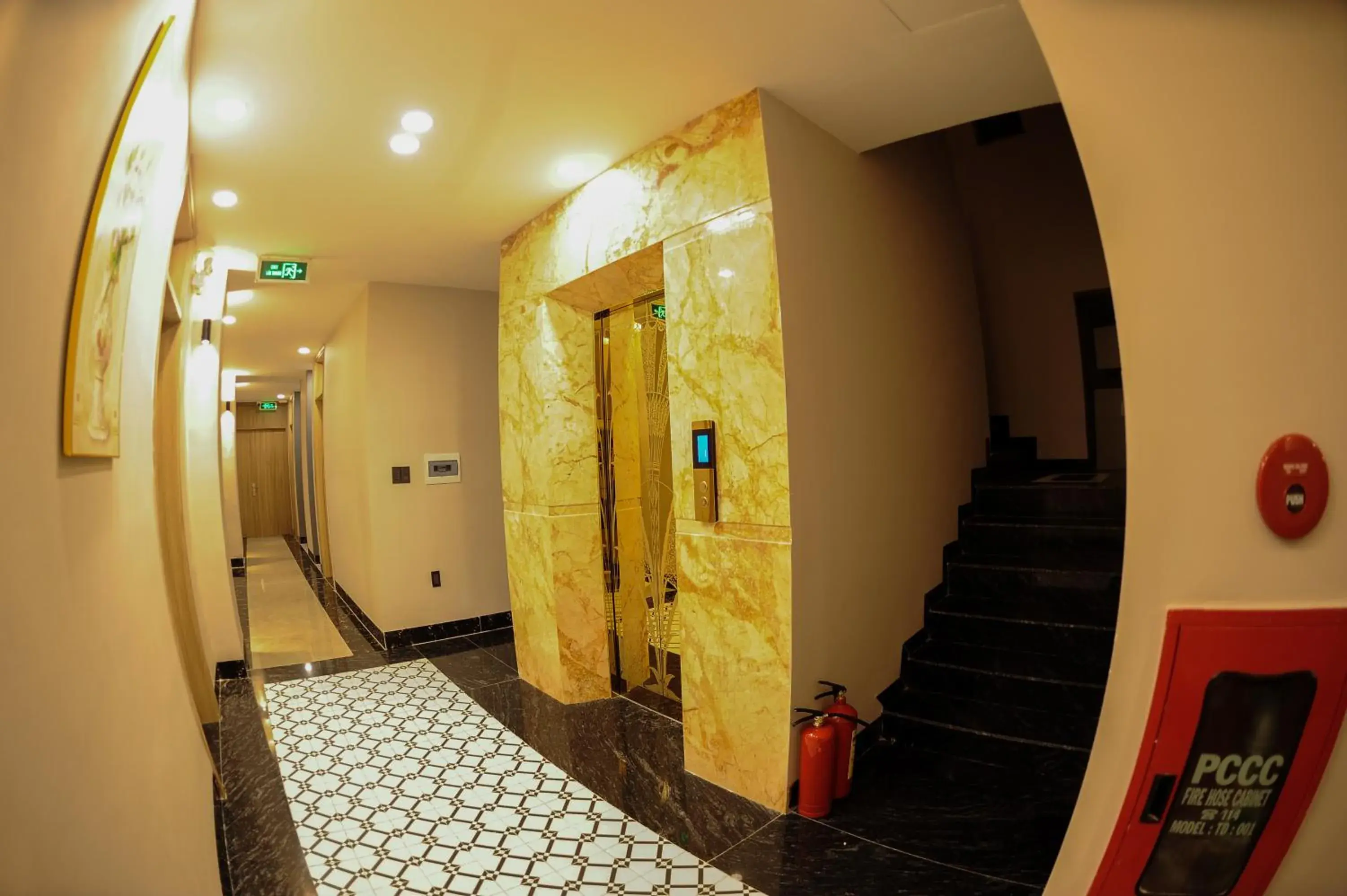 Property building in LAHONA HOTEL Property building in LAHONA HOTEL