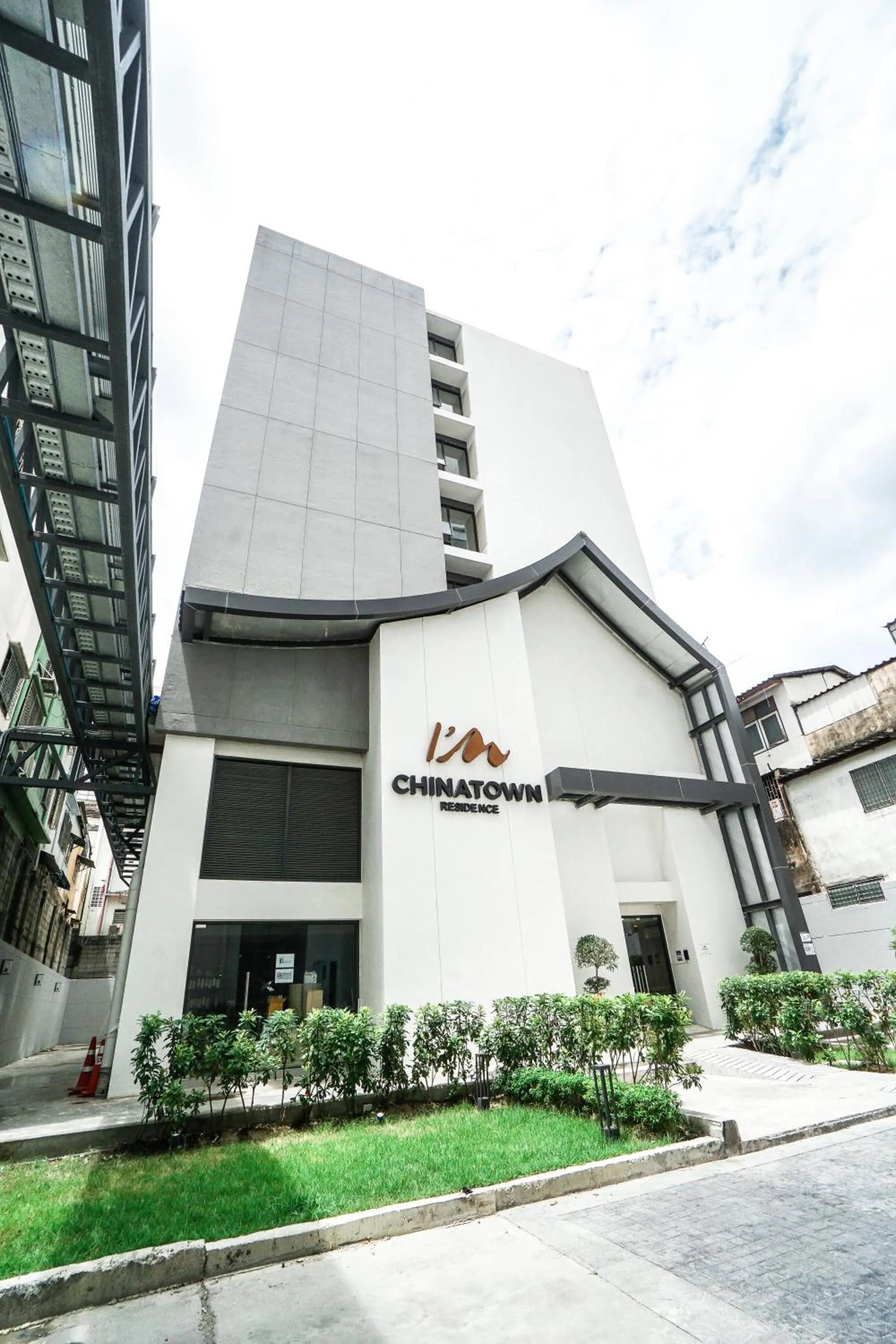 Property building in I'm Chinatown Residence