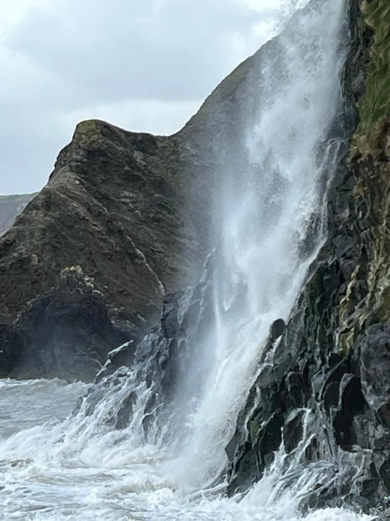 Beach in Traeth Rooms
