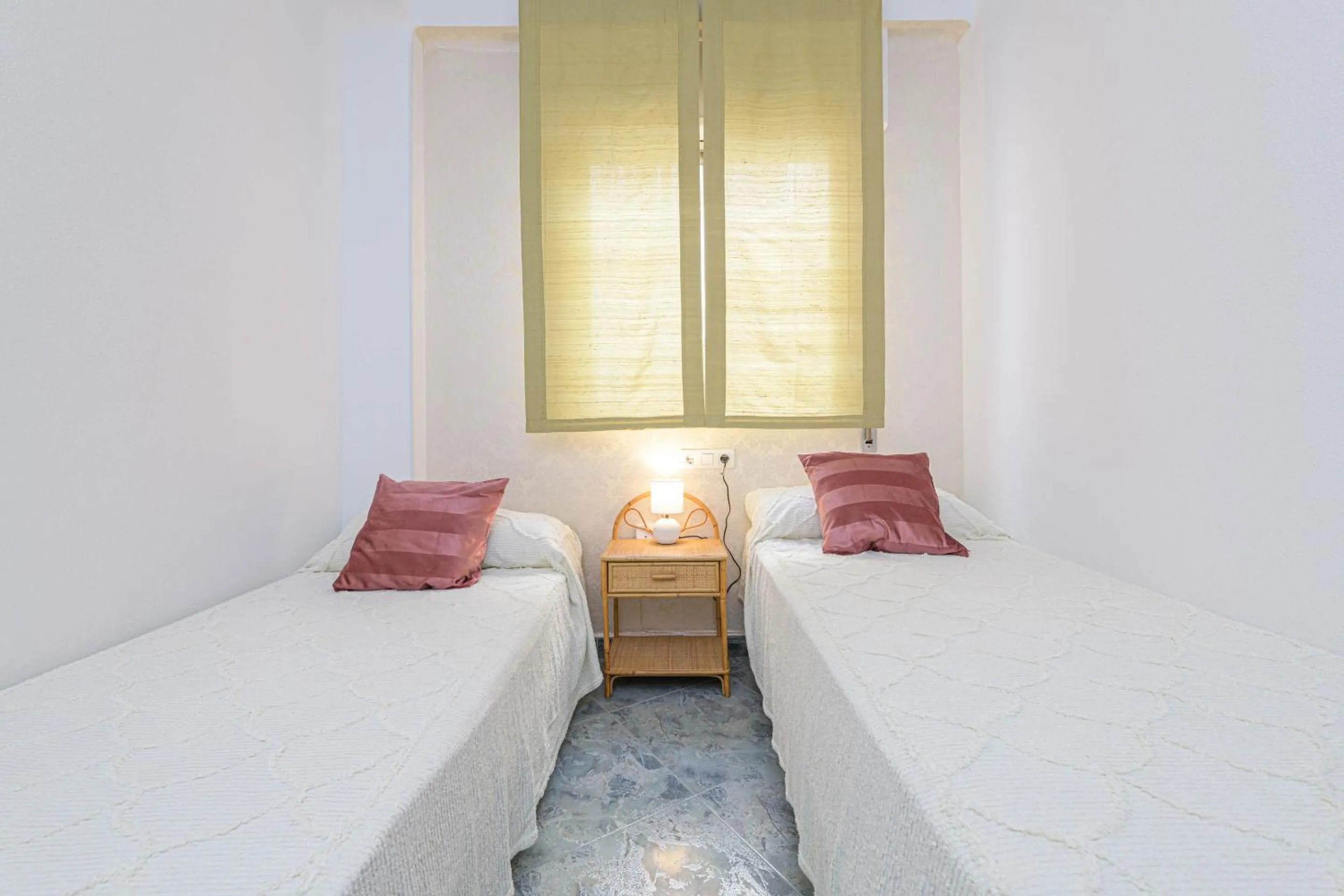 WintowinRentals Ubicación fabulosa, completo apartamento con Parking en el Soho de Málaga