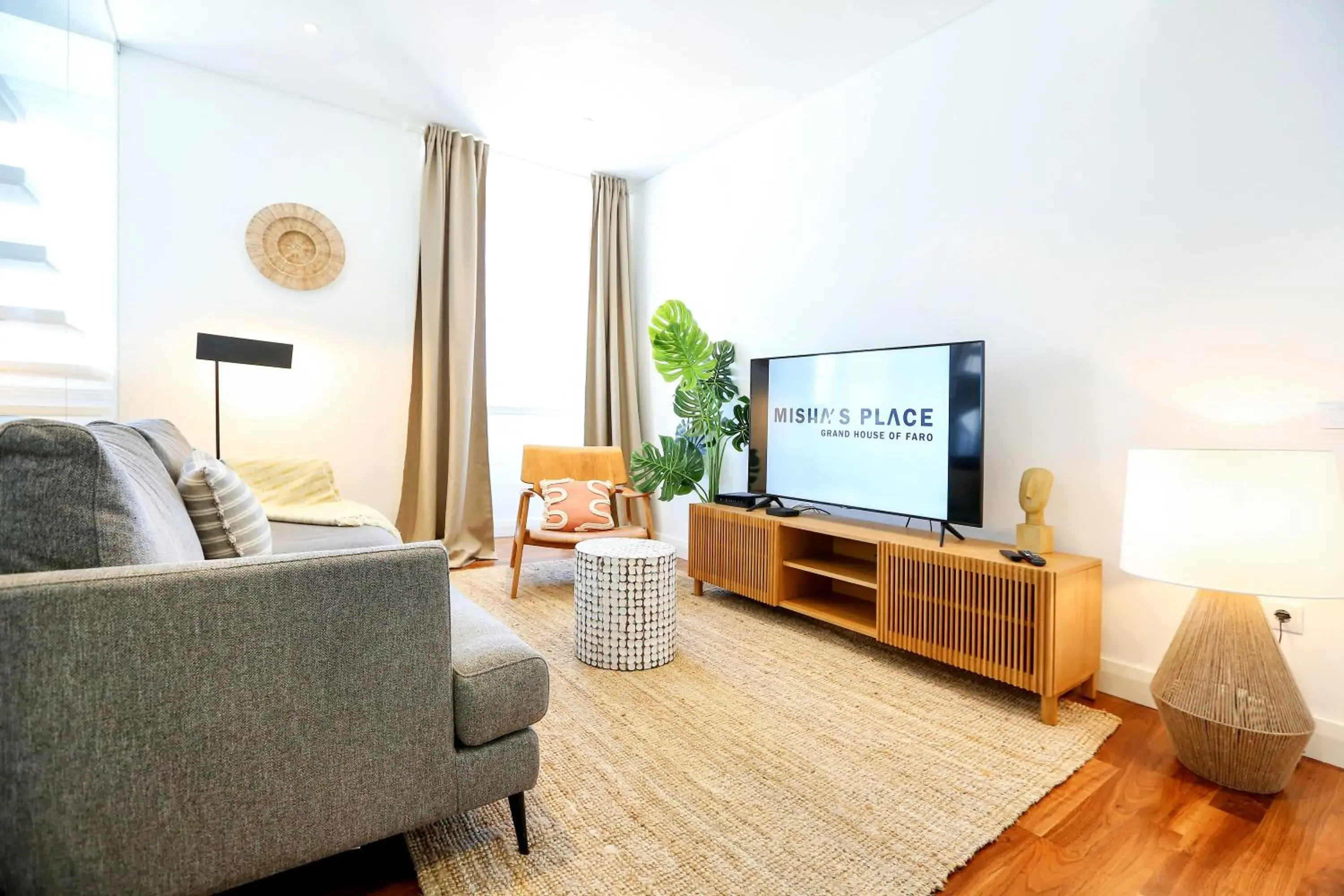 Zen & Tan Apartment Zen & Tan Apartment