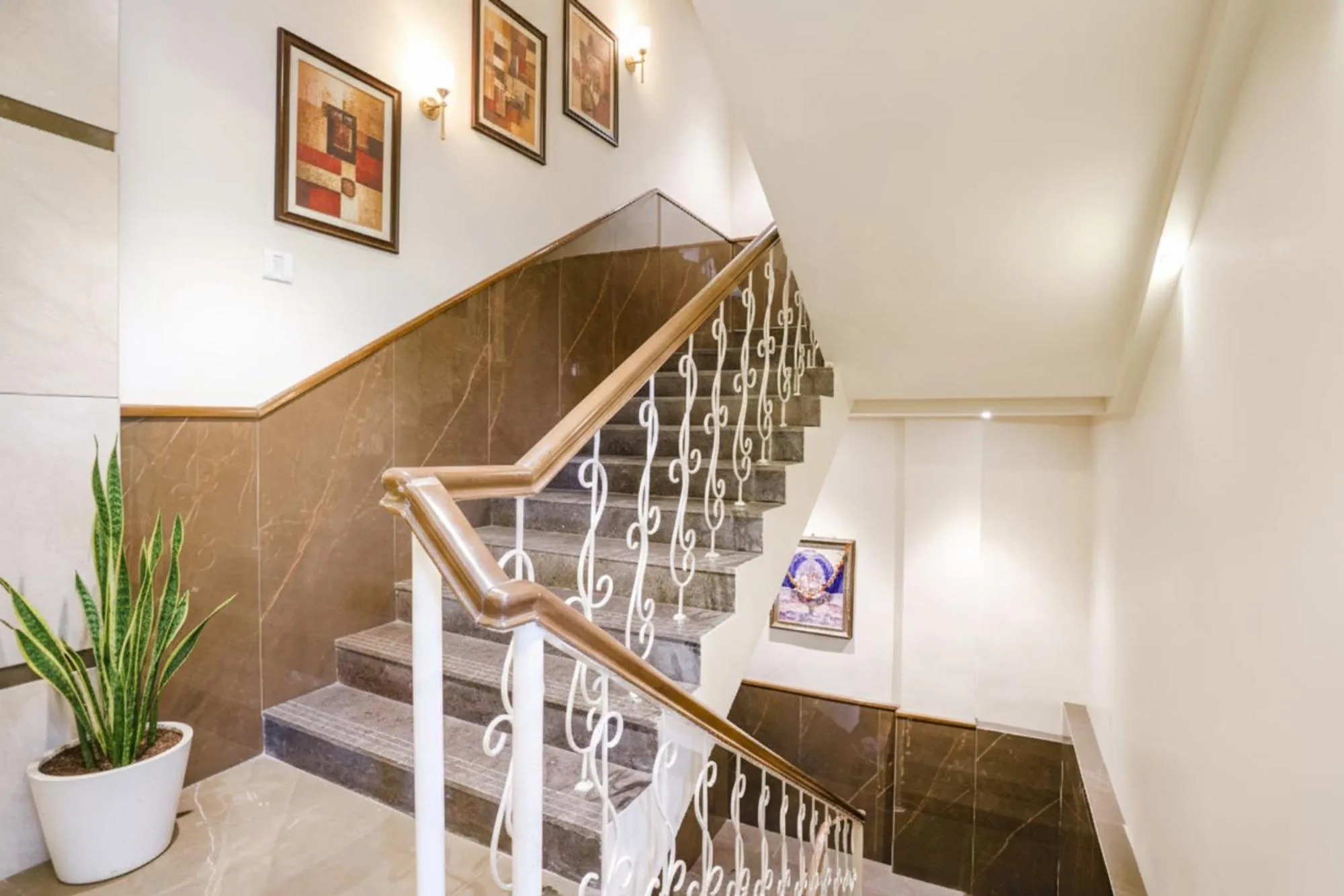 Lobby or reception in FabHotel Springs Lodging