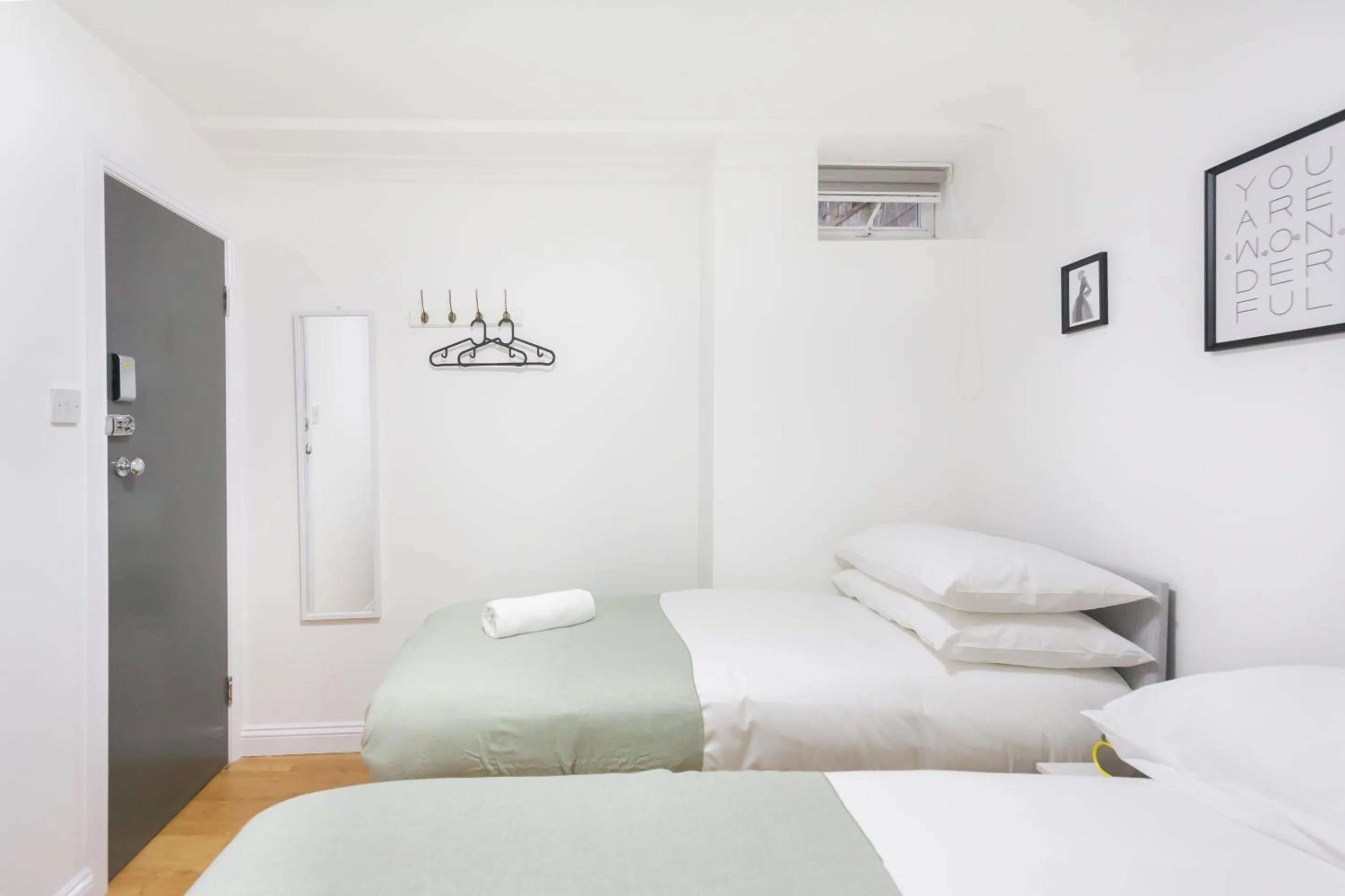 Bedroom, Bed in Studio9 Rooms - Next to Emirates Stadium - Budget Rooms with Shared Bathroom