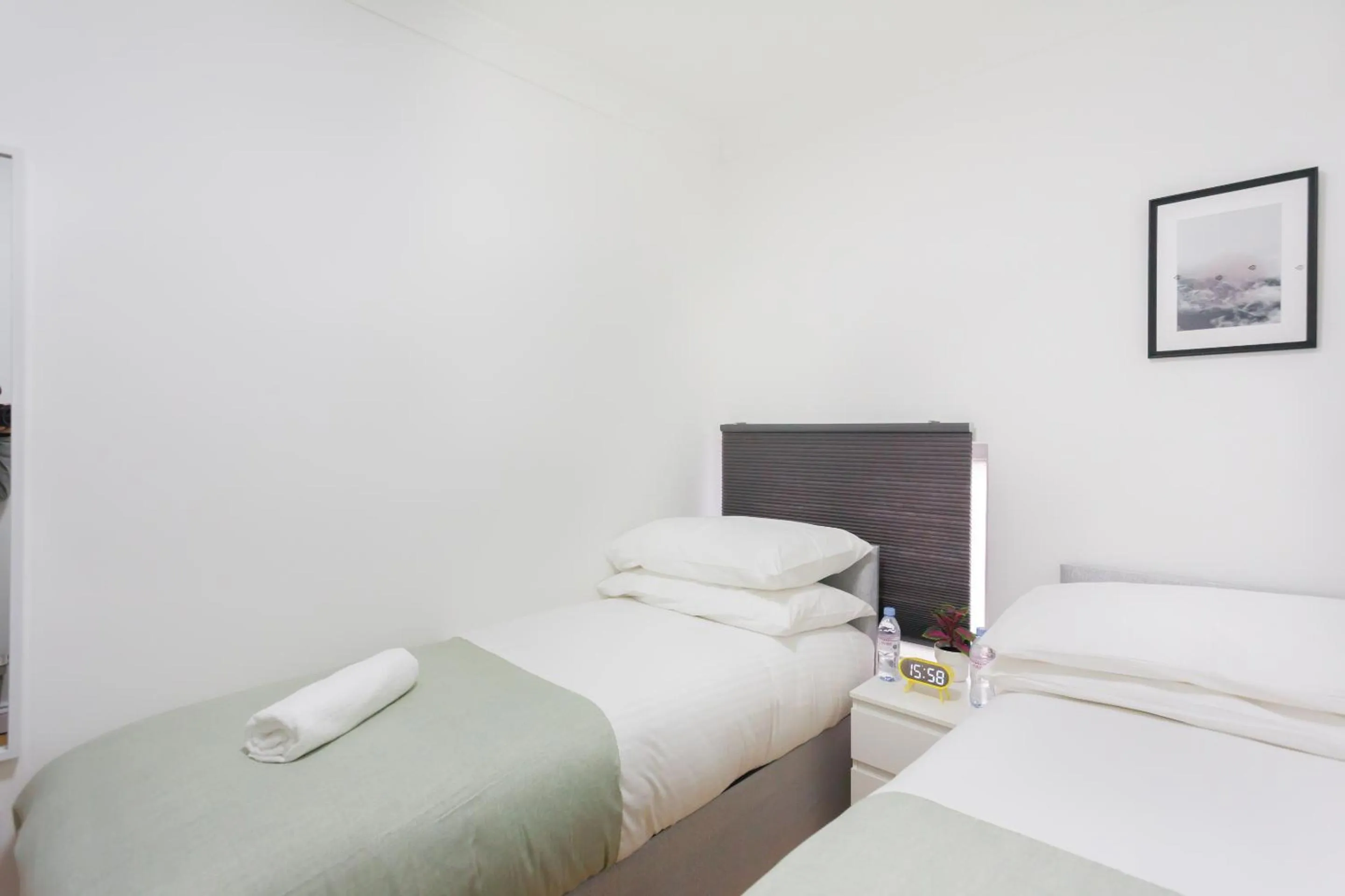 Bedroom, Bed in Studio9 Rooms - Next to Emirates Stadium - Budget Rooms with Shared Bathroom