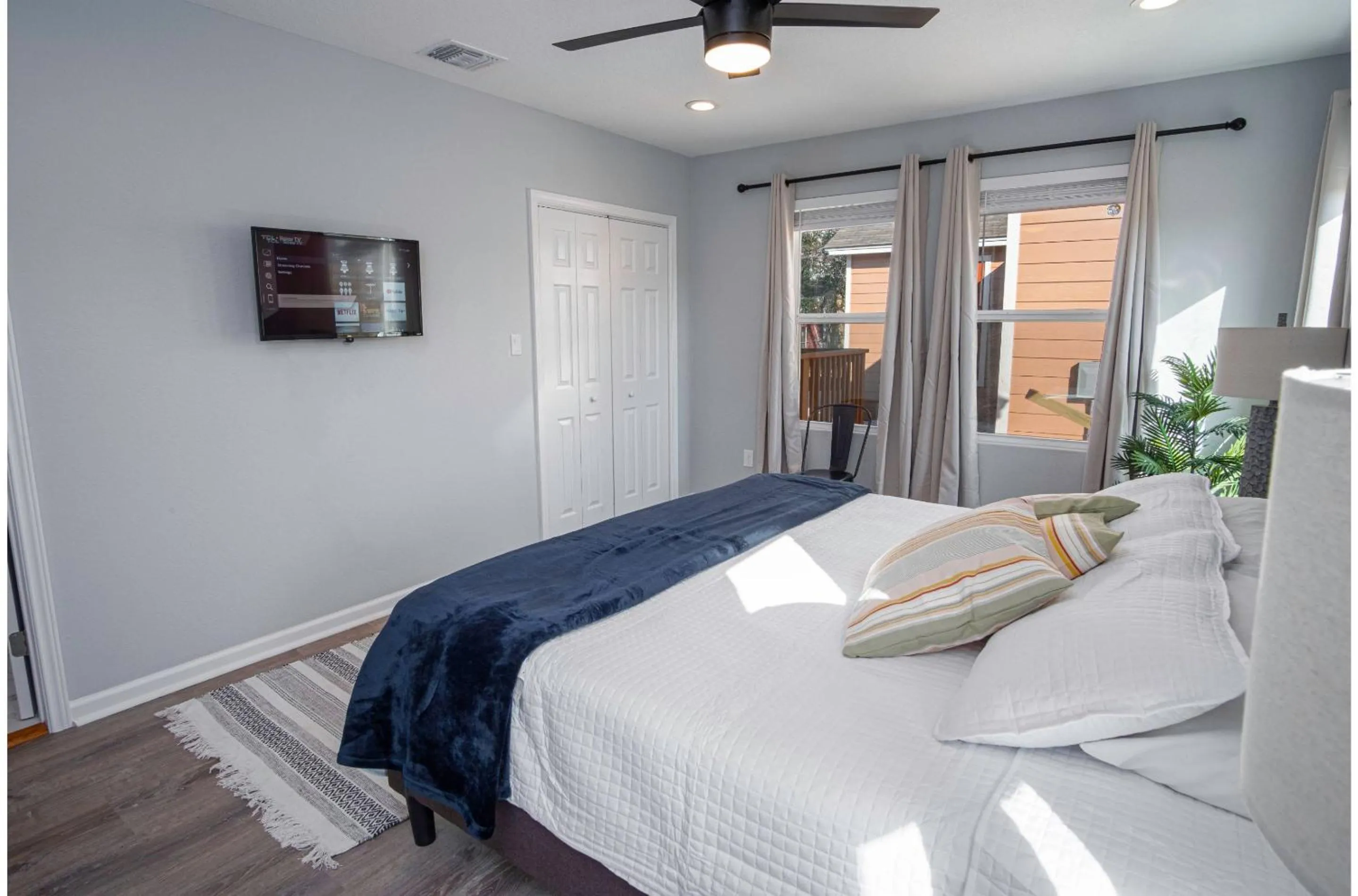 Other, Bed in Adorable 4BR 2BA Close to Riverwalk and Downtown