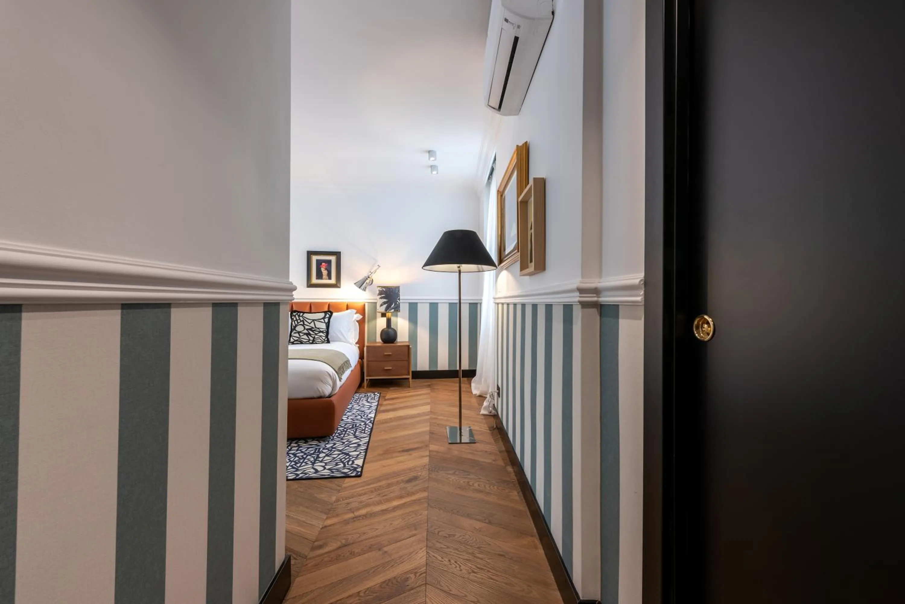 internet, Bed in DH Rooms Spiga