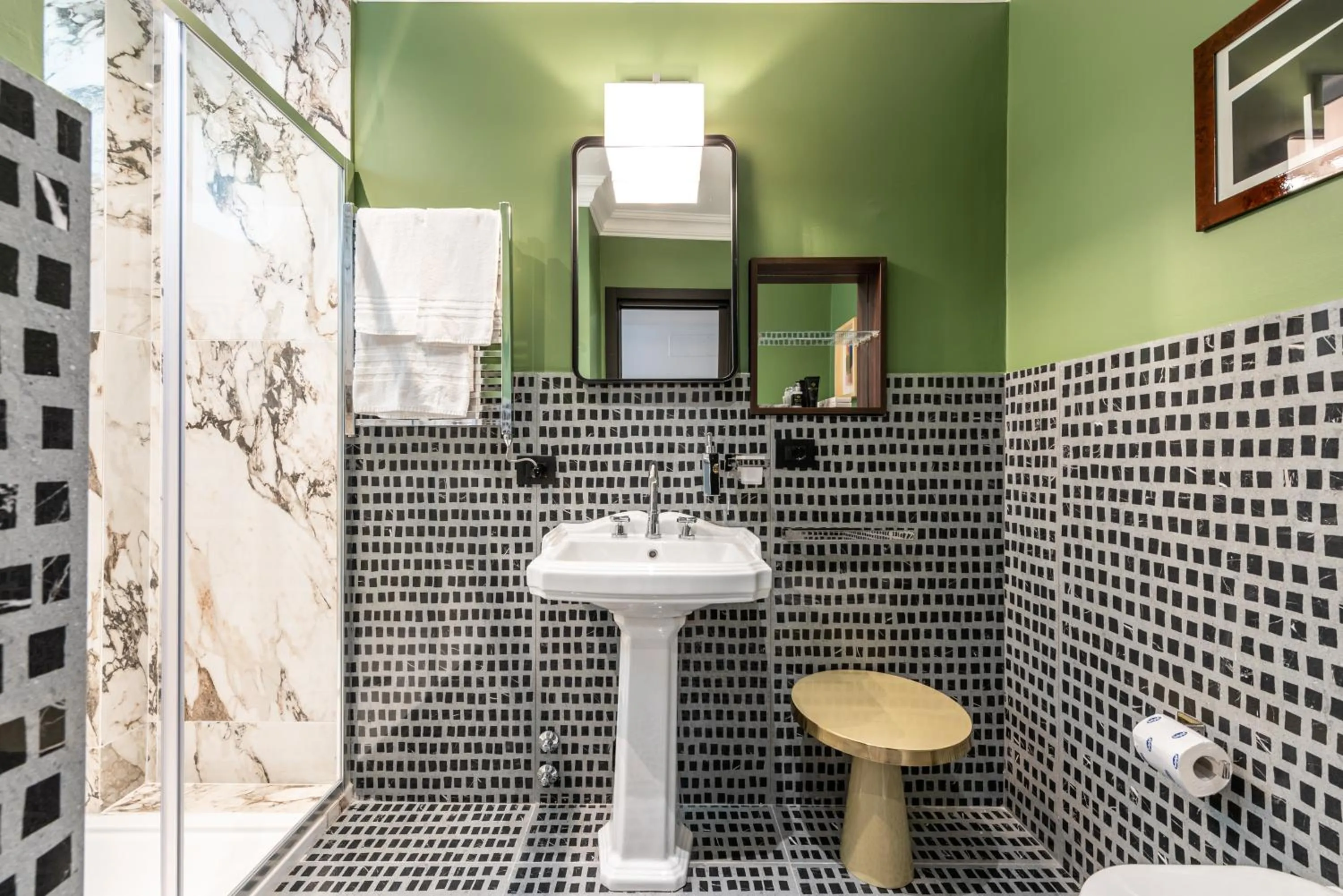 Toilet in DH Rooms Spiga