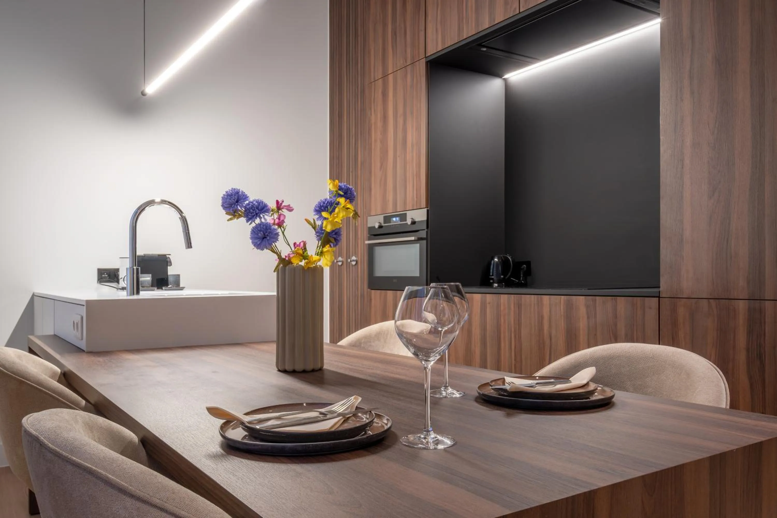 Kitchen or kitchenette in ONE TWO FOUR - Hotel & Spa