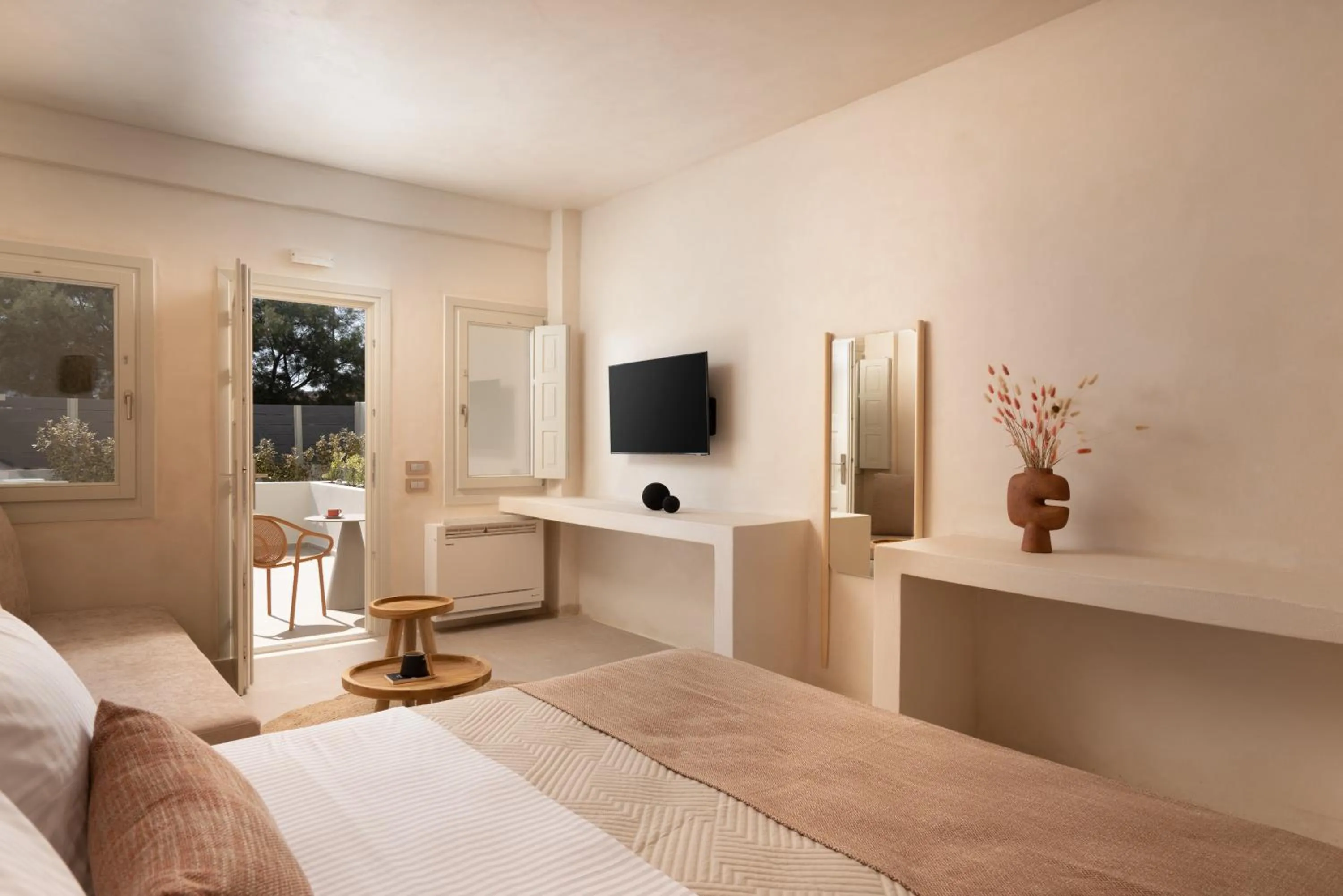 Acanthus Oia - Suites With Private Hot Tub