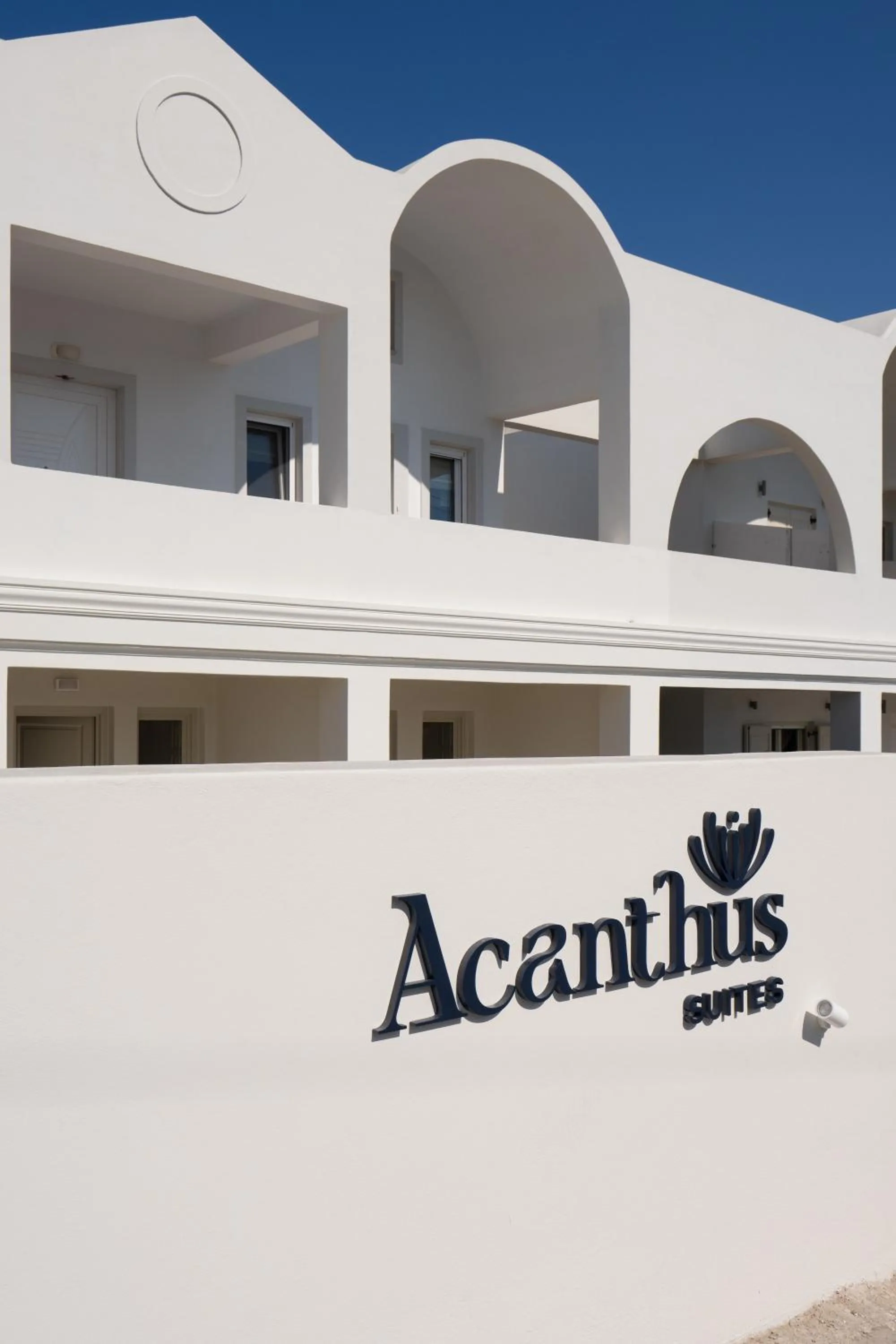Acanthus Oia - Suites With Private Hot Tub