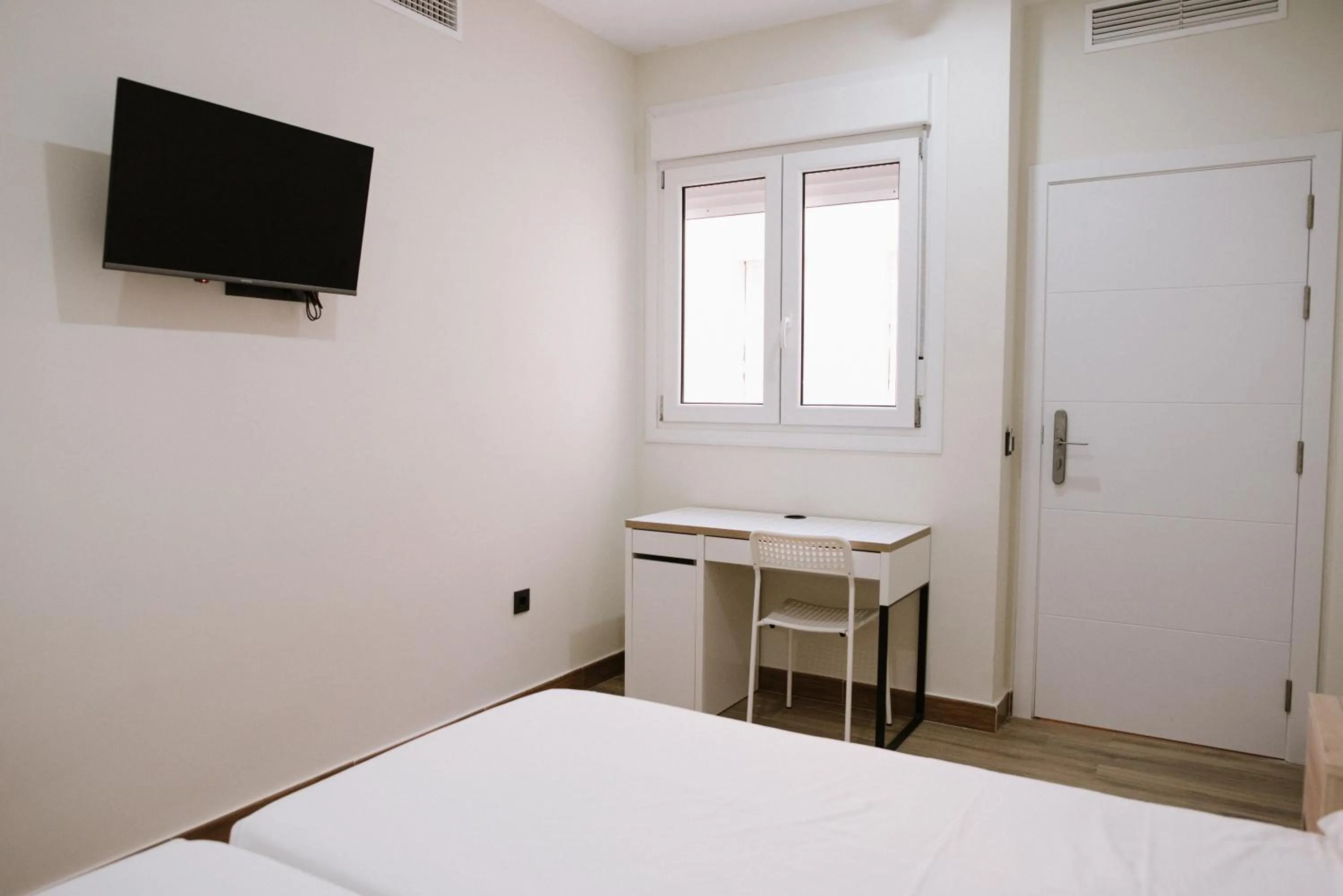 TV and multimedia, Bed in Hotel Melilla Centro