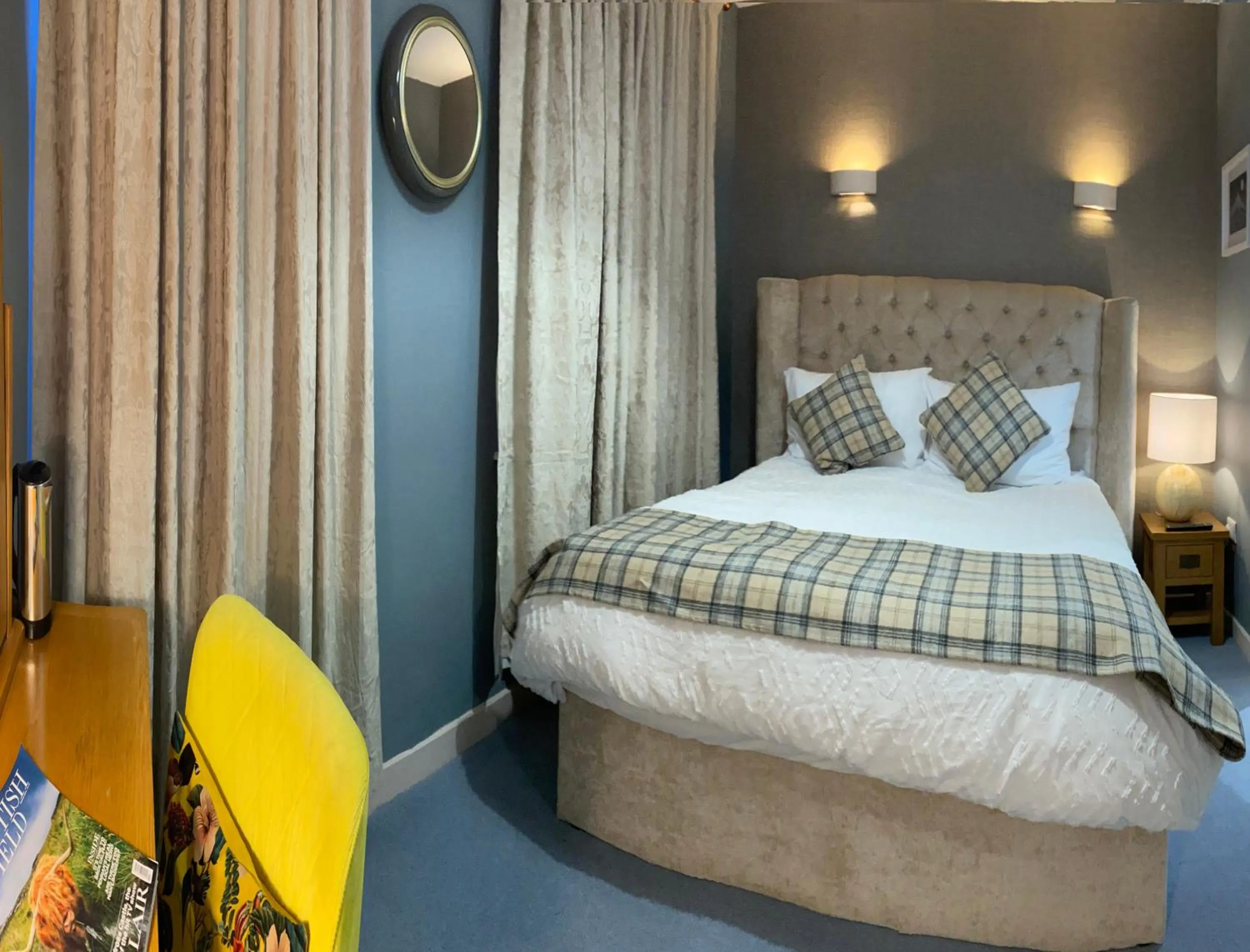 Bed in Red Lion, Coorie Inn