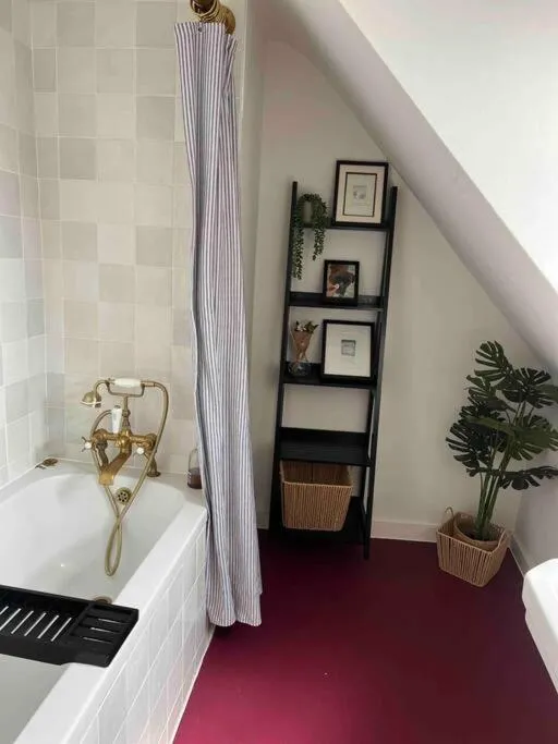 Bed in The Turret- the best view in Folkestone