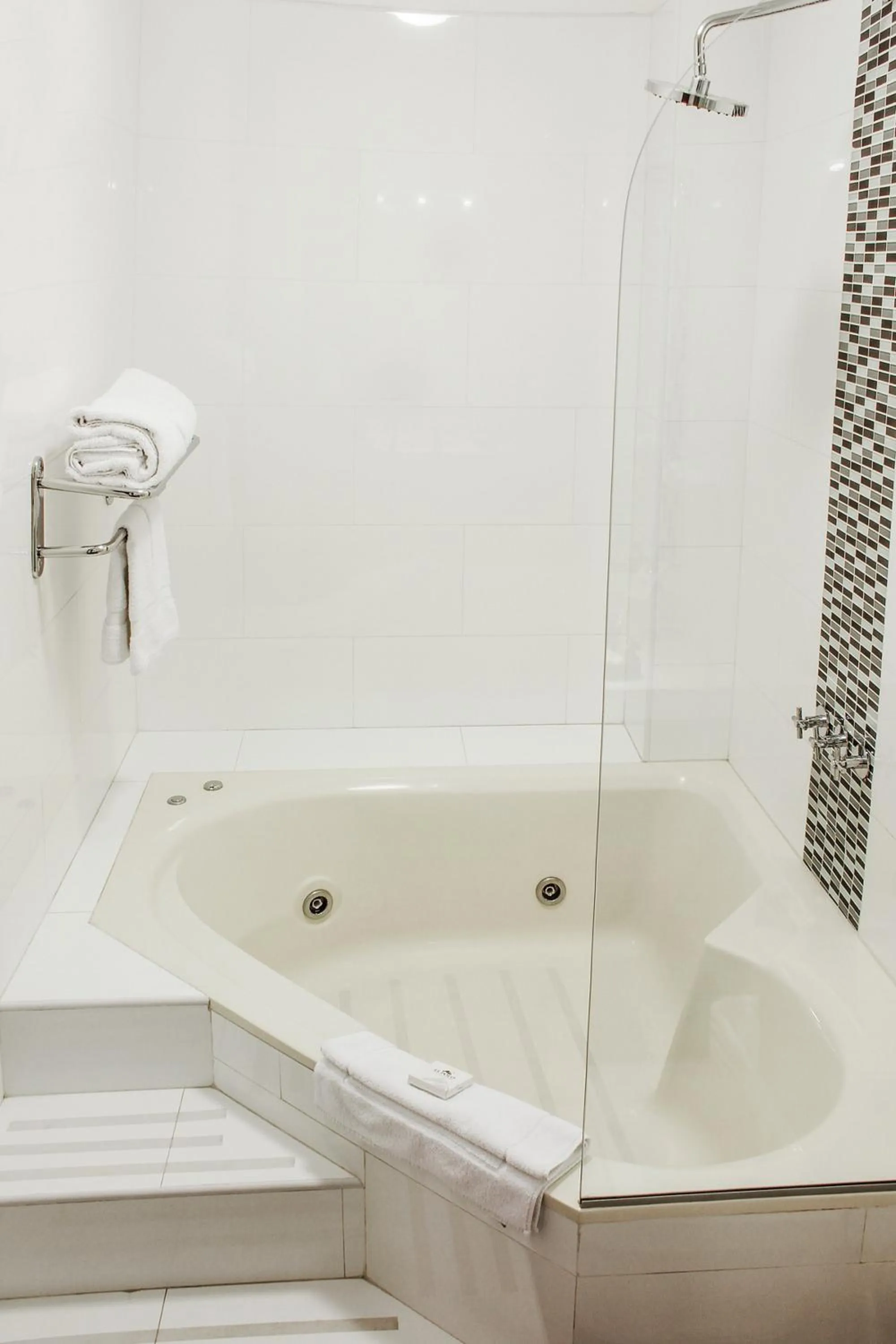 Bathroom in El Polo Hotel & Suites