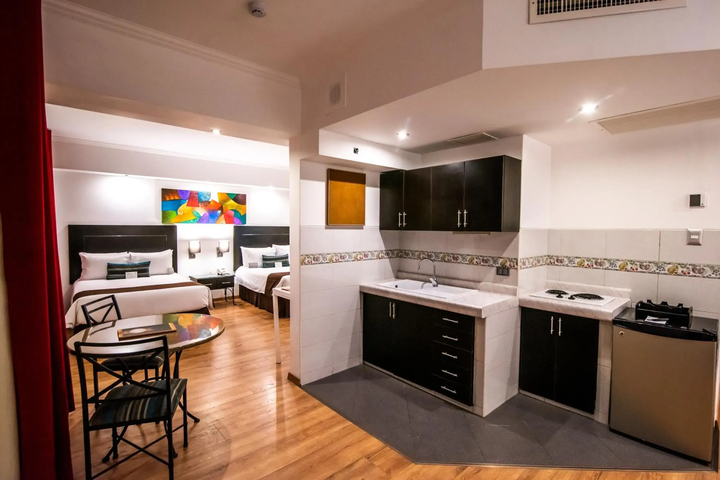 Dining area in El Polo Hotel & Suites Dining area in El Polo Hotel & Suites