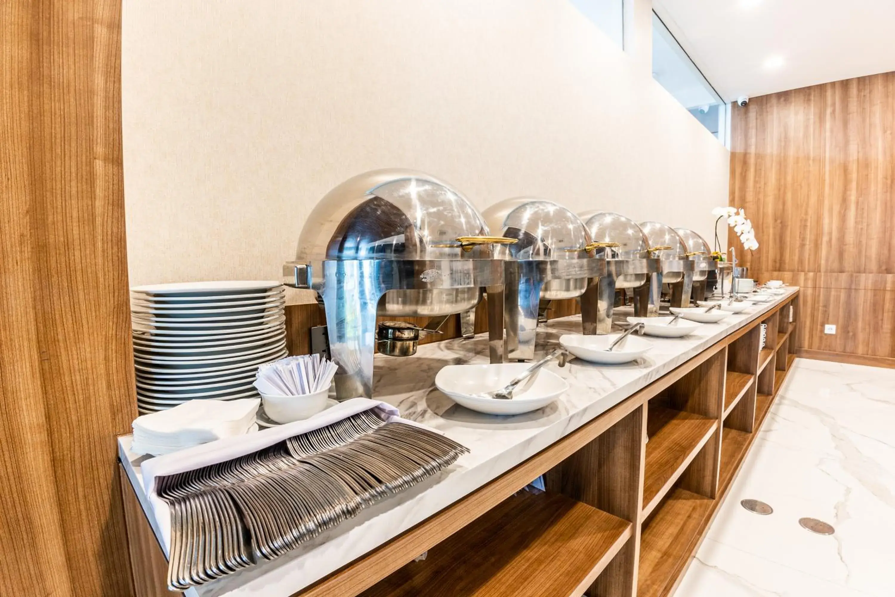 Breakfast in KIYANA HOTEL SEMARANG Breakfast in KIYANA HOTEL SEMARANG