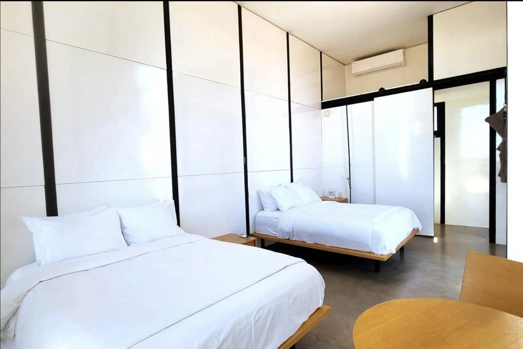 Photo of the whole room, Bed in Villa Garven