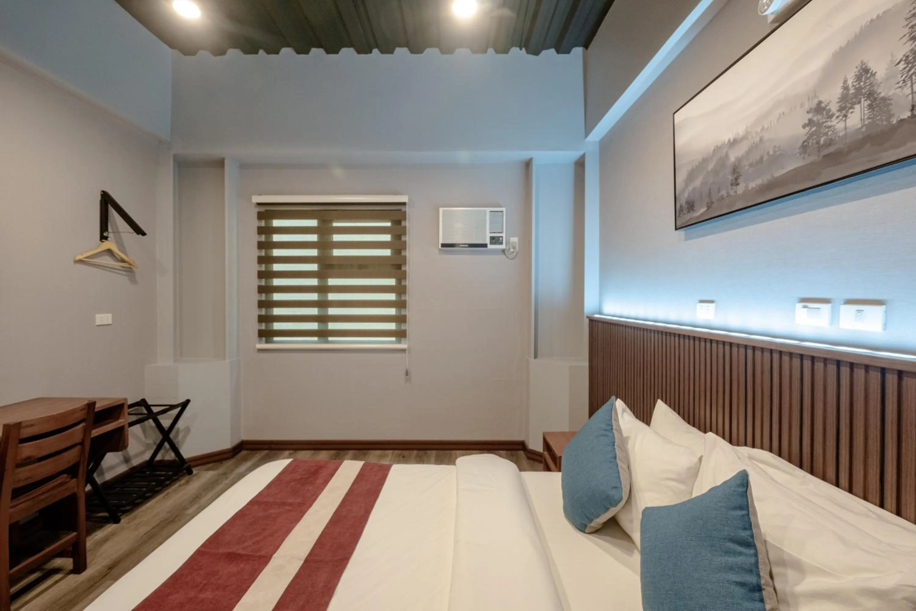 Bedroom, Bed in Kekehyu Business Hotel