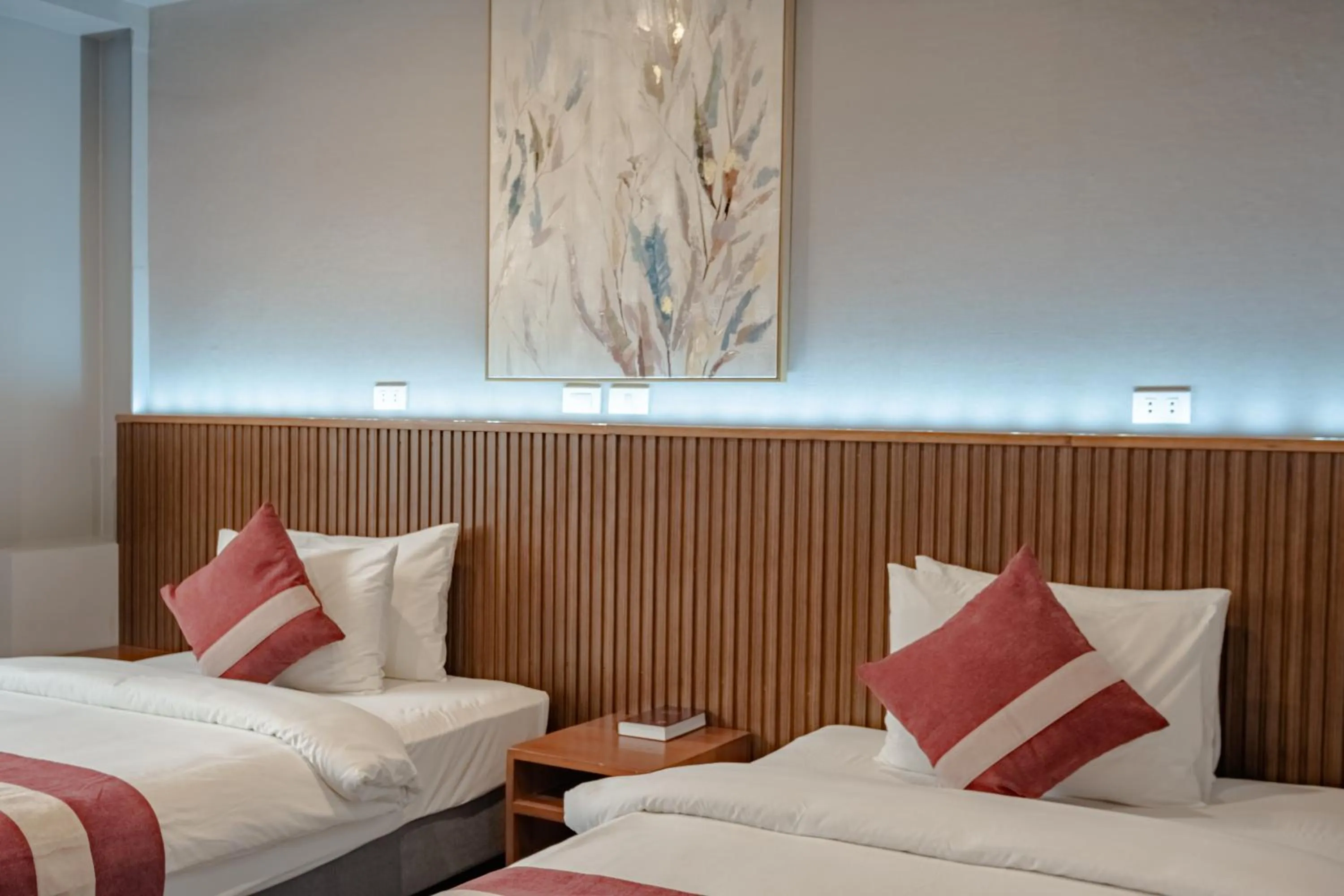 Bedroom, Bed in Kekehyu Business Hotel