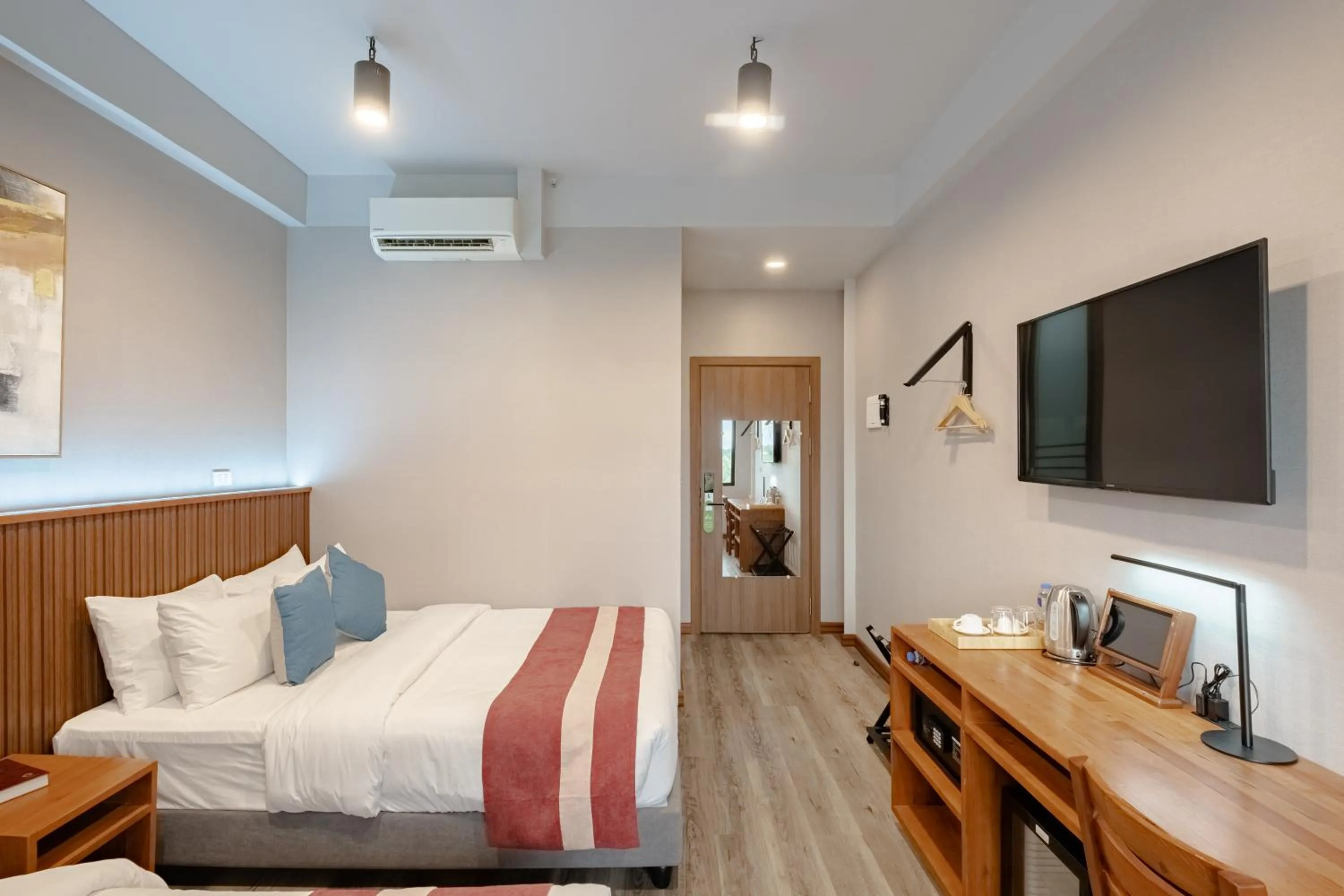 Bedroom, Bed in Kekehyu Business Hotel