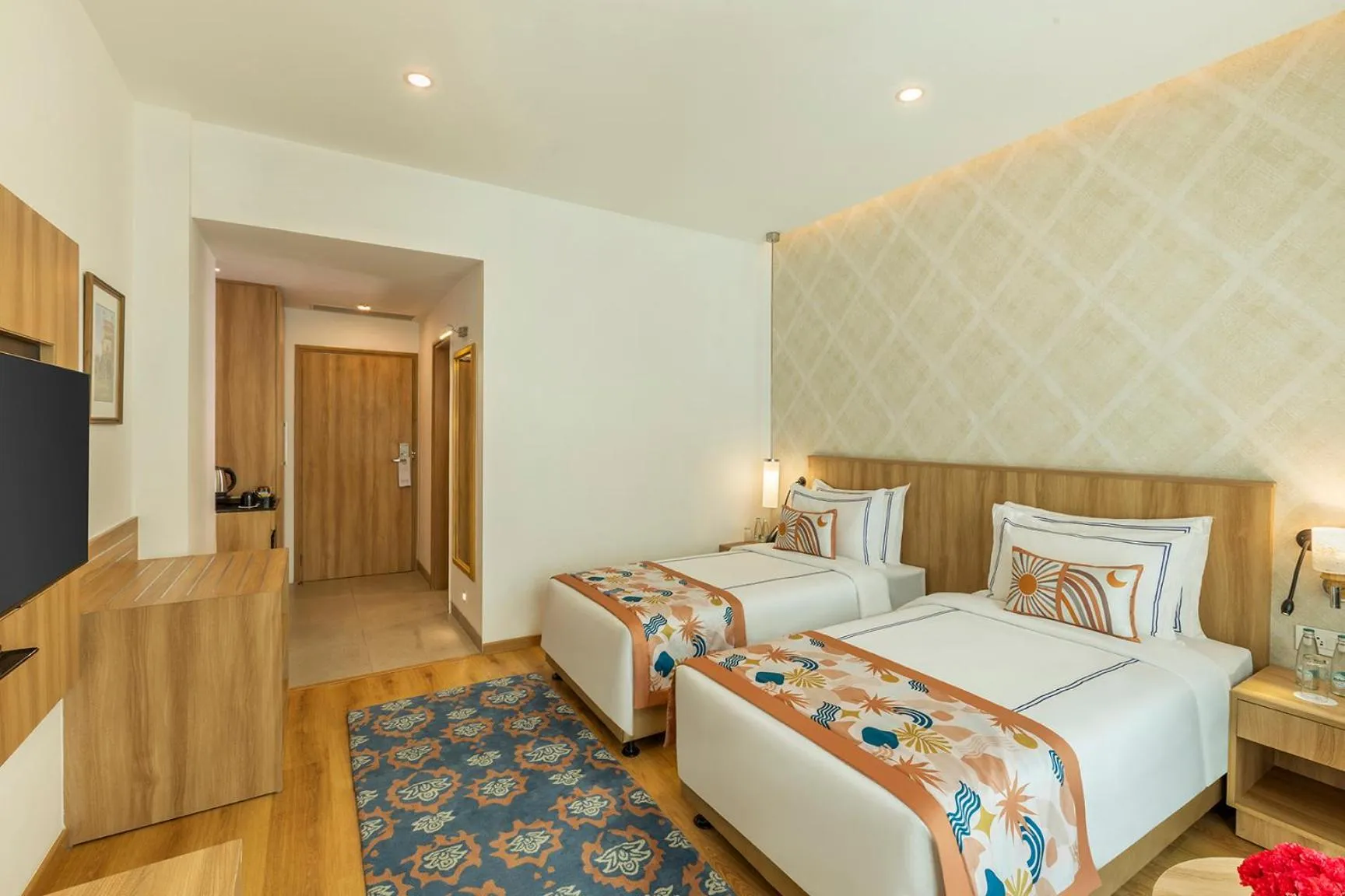 Bedroom, Bed in ExpoInn Suites and Convention