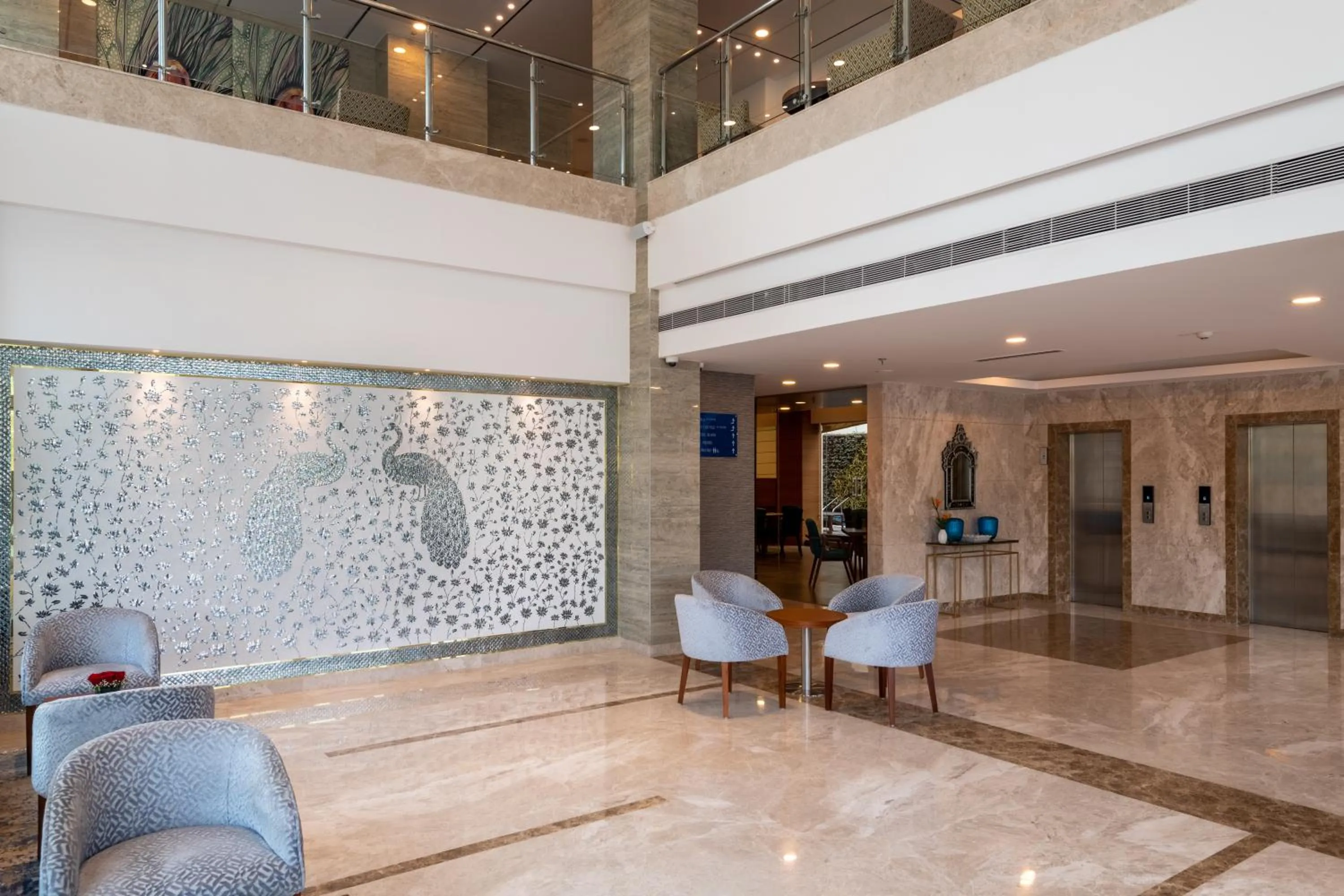 Lobby or reception in ExpoInn Suites and Convention