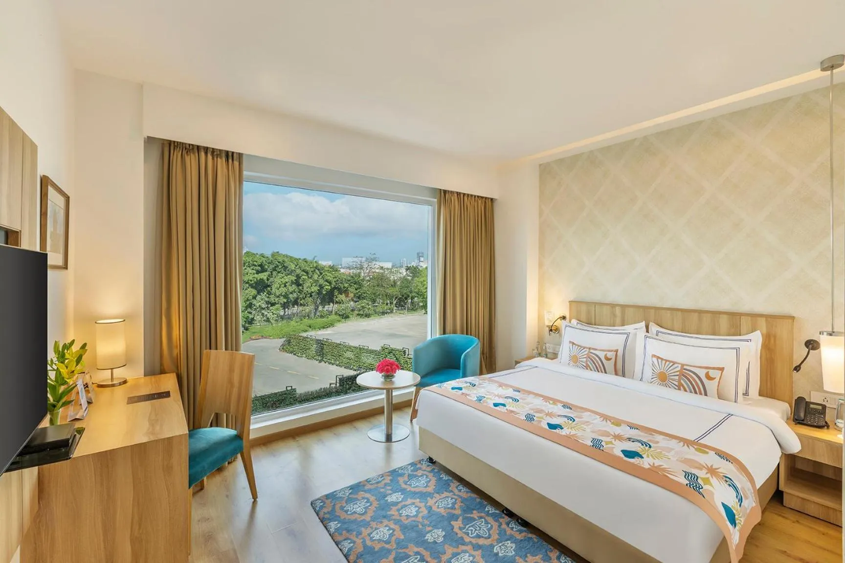 Bedroom, Bed in ExpoInn Suites and Convention