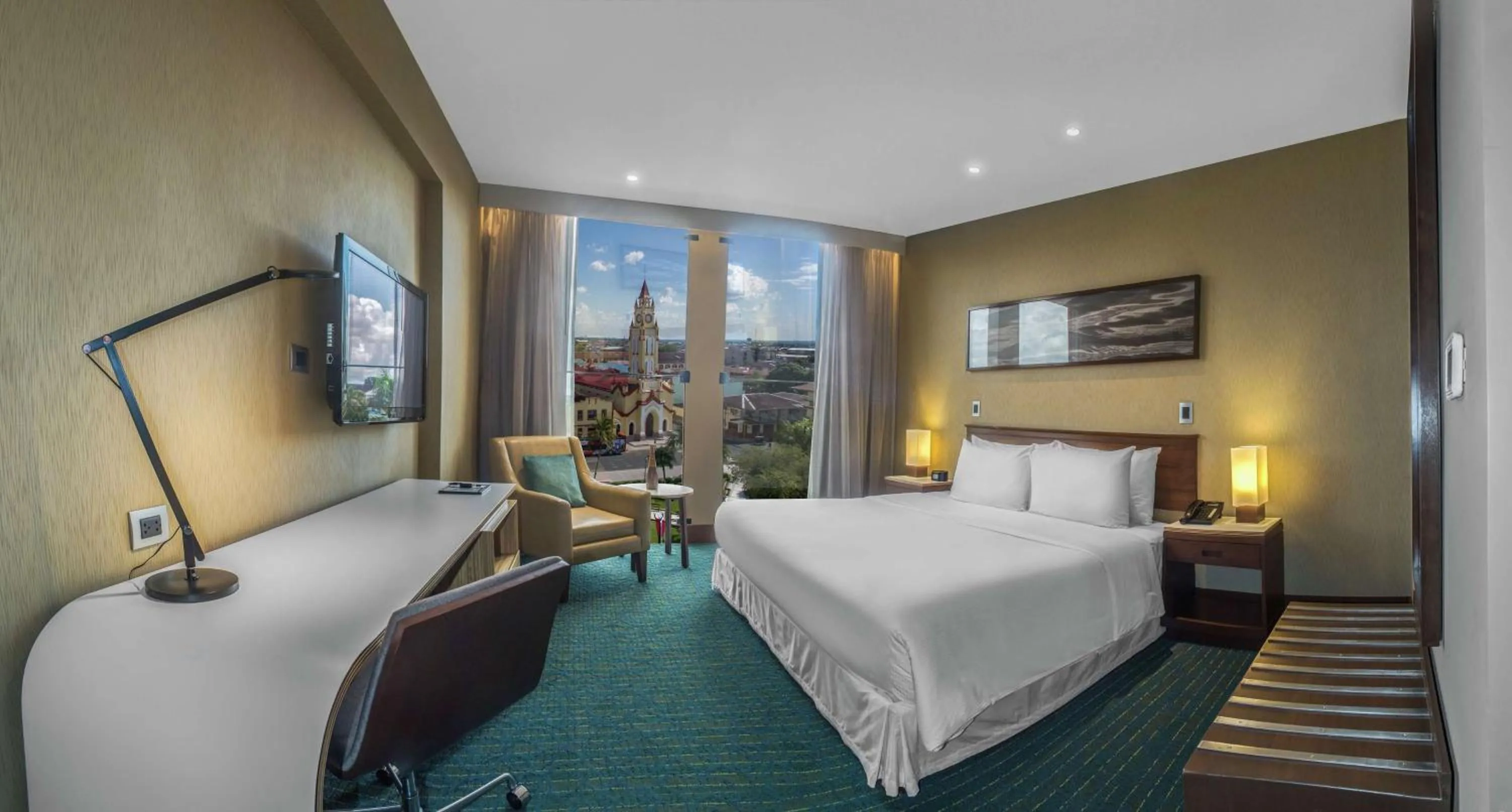 Bed in Doubletree By Hilton Iquitos