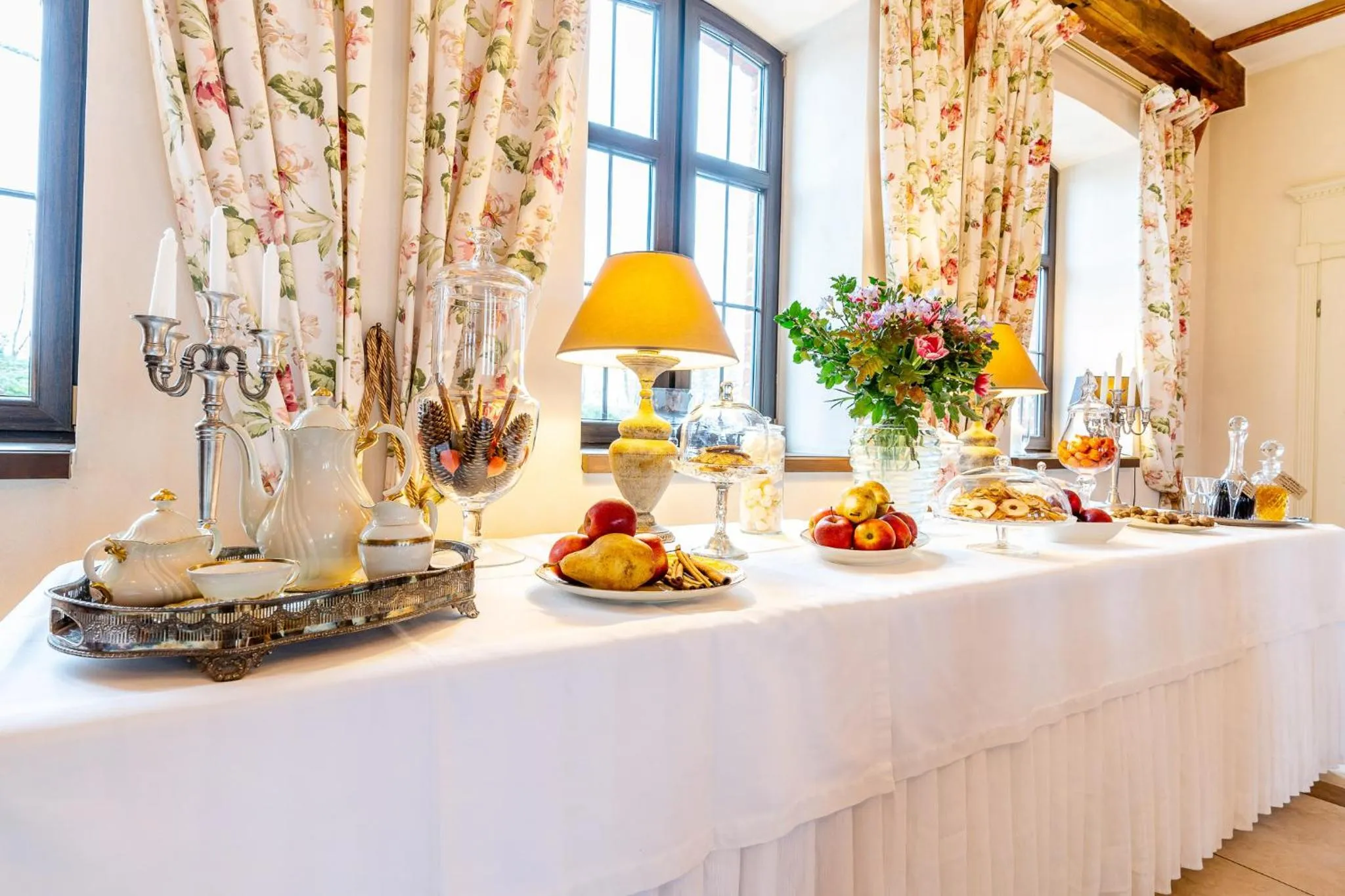 Restaurant/places to eat in Folwark Karczemka