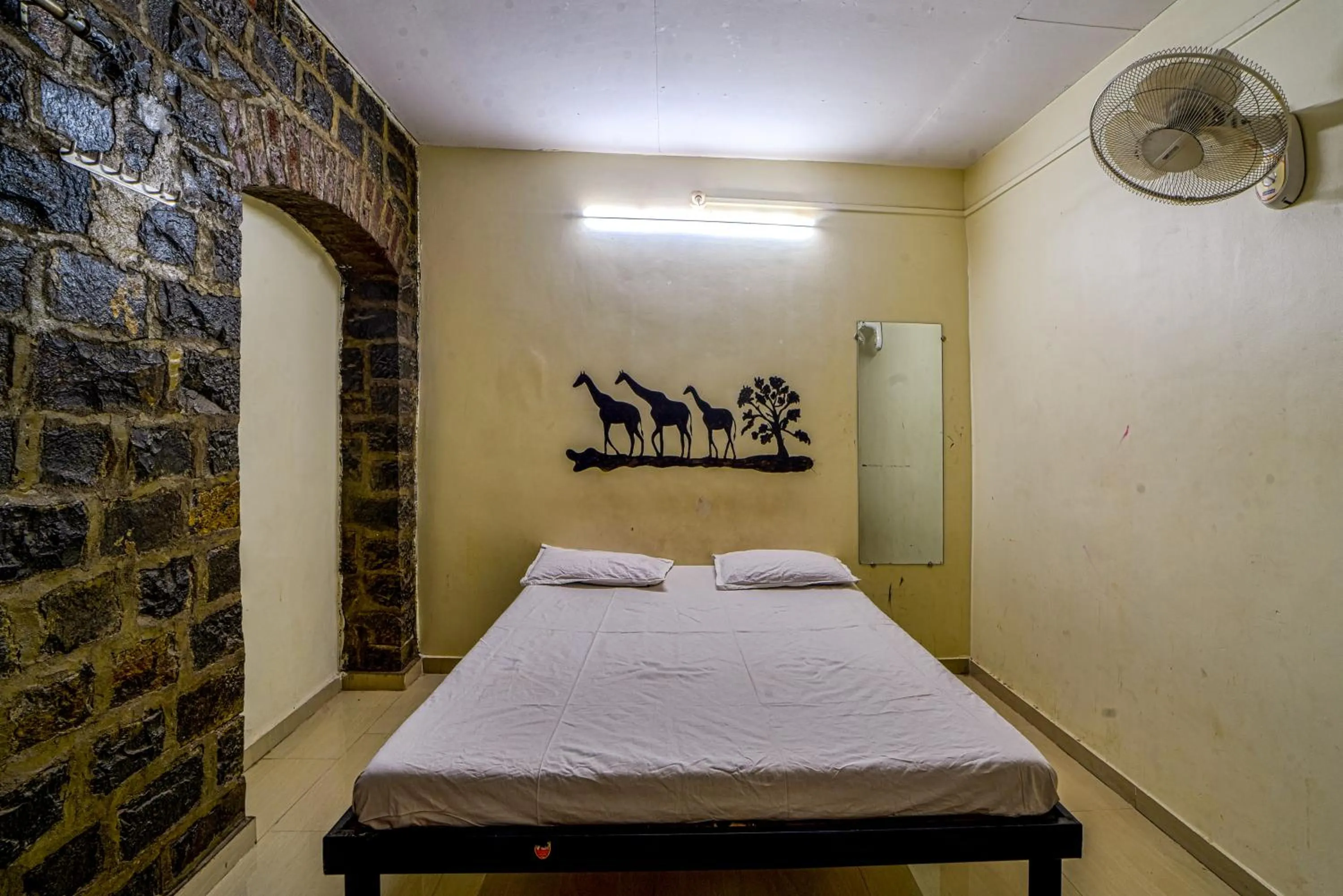 Bedroom in Hotel Rukmini, kolhapur