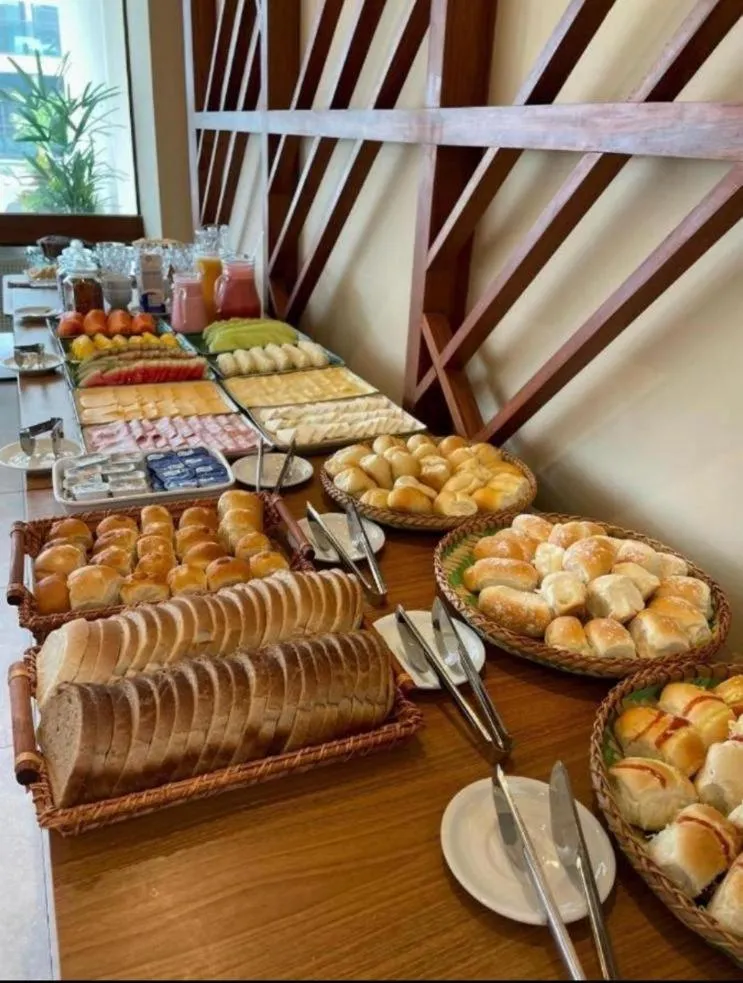 Restaurant/places to eat in Porto Beach Resort - Mana Beach Experience