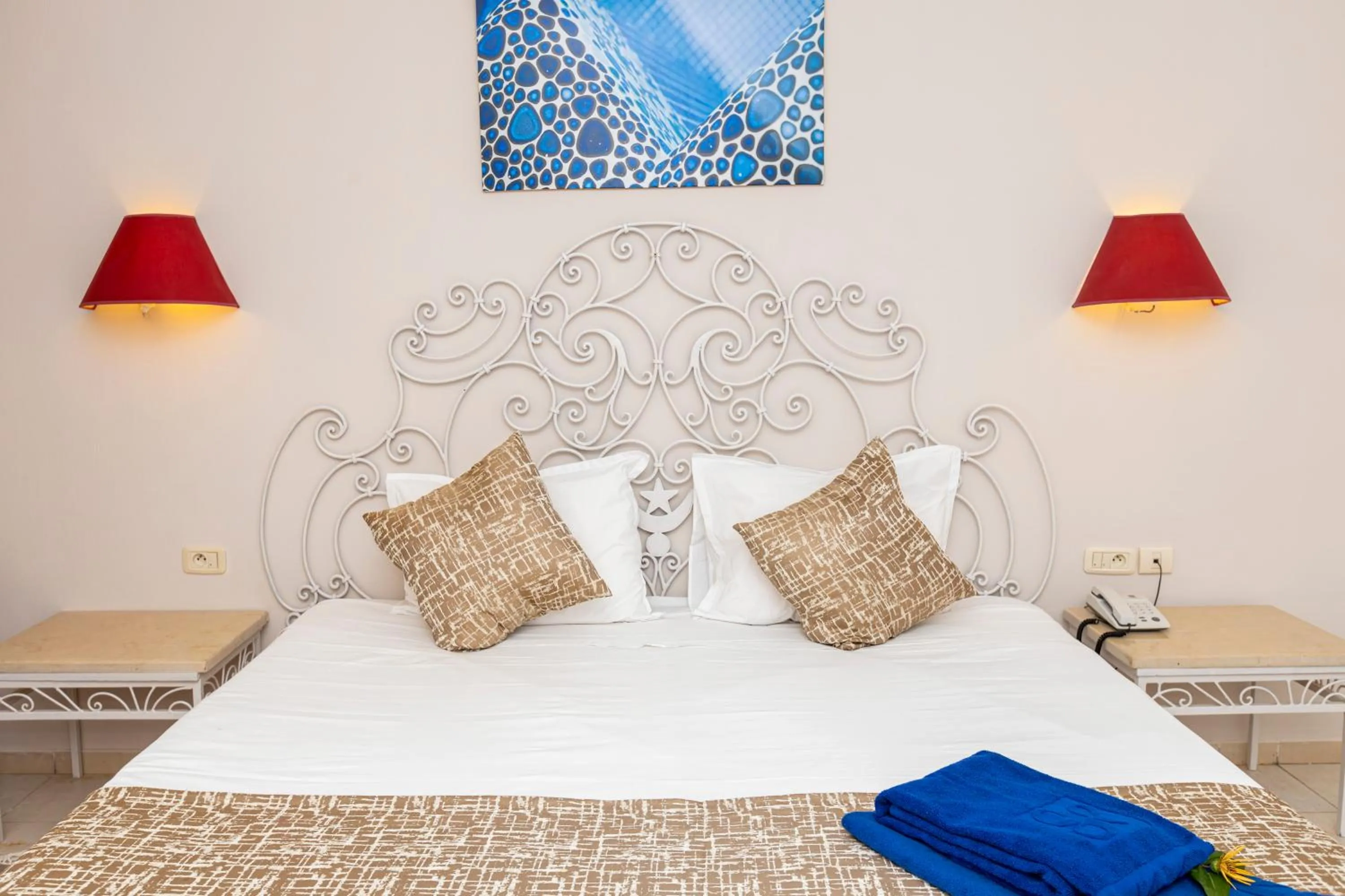 Bed in Le Petit Palais Djerba & Spa