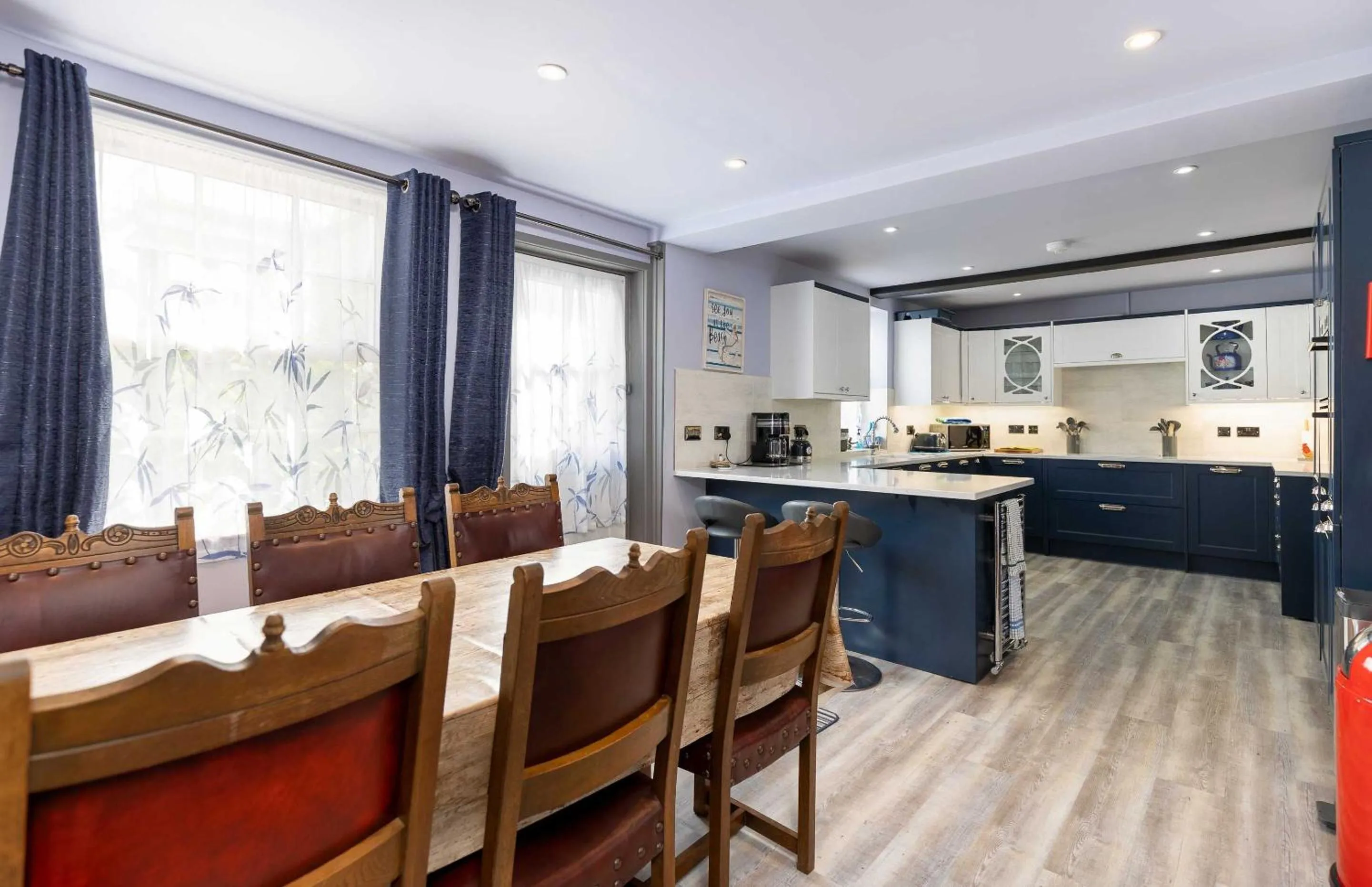 Dining area in Jersey Cottage