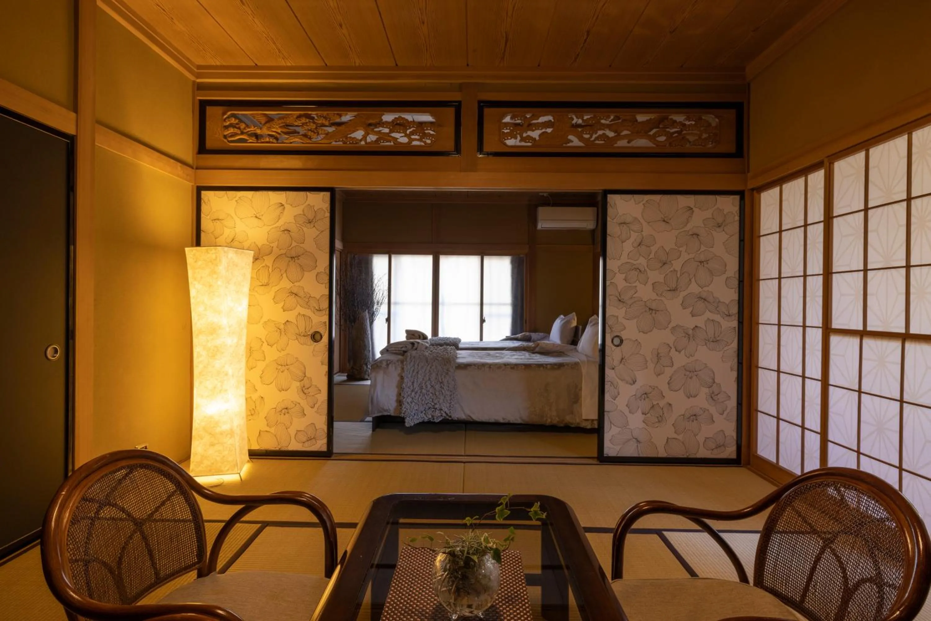 Bed in Azumino Salon1 Cozy Onsen Retreat