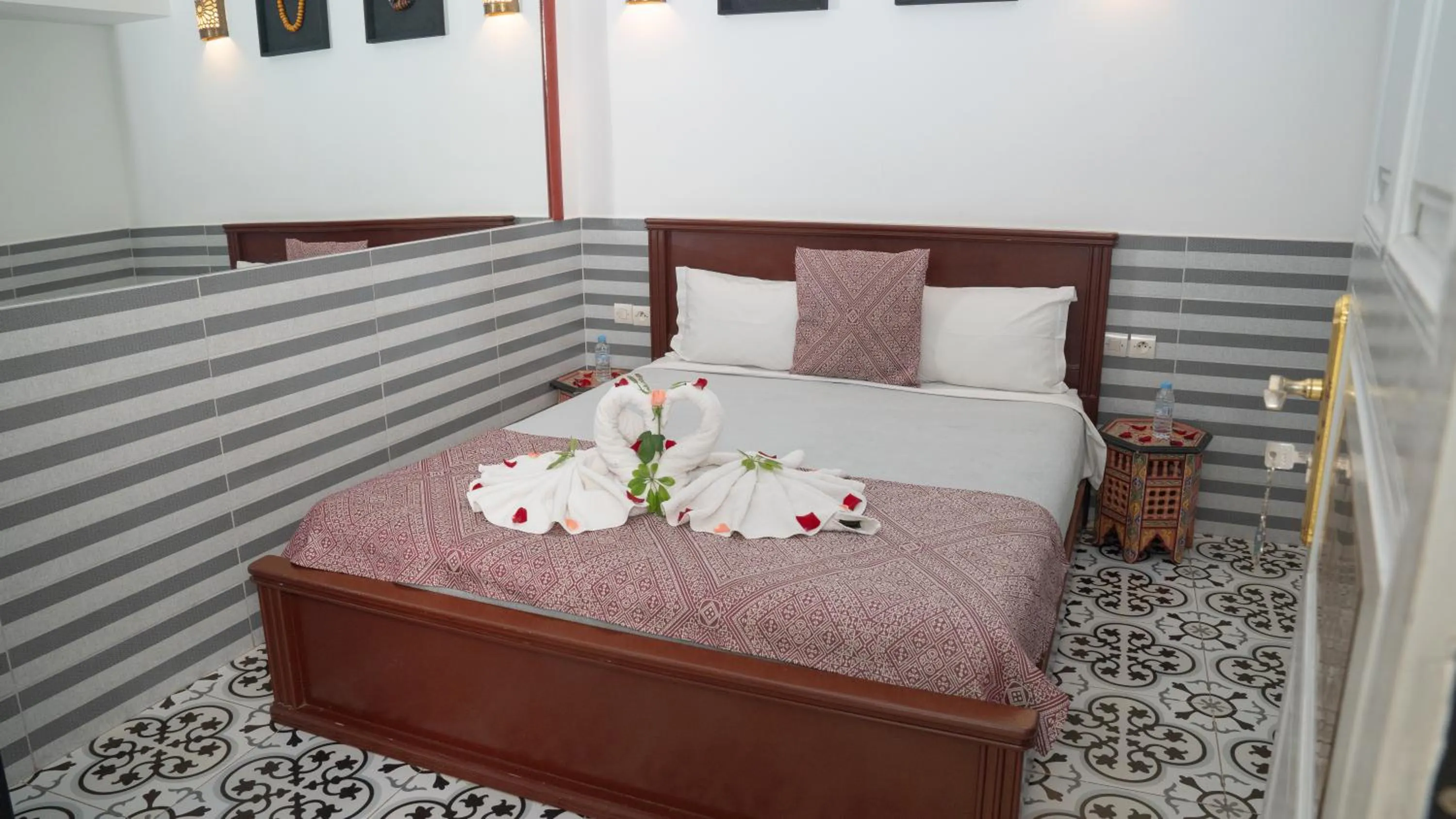 Bedroom, Bed in Riad Allal