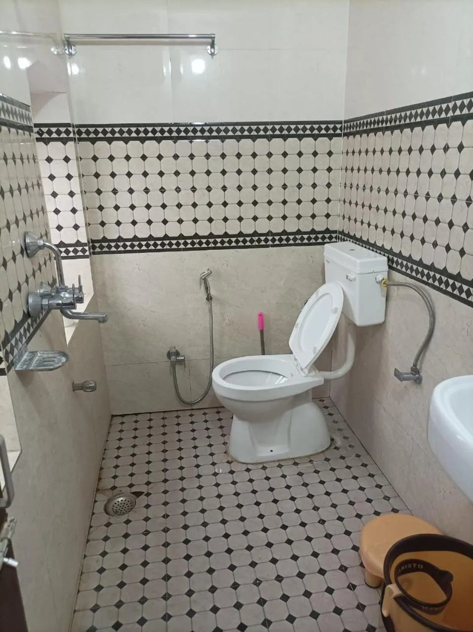 Bathroom in Foreigners Inn