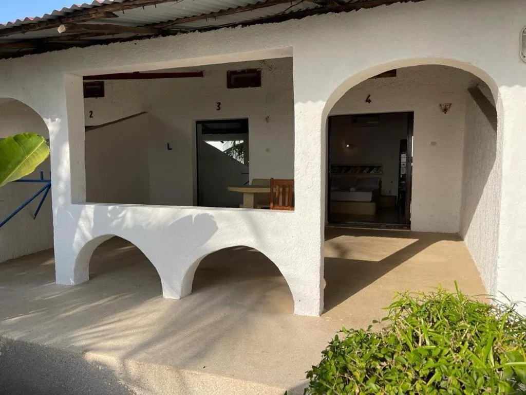 Balcony/Terrace in HOTEL DU BAR DE LA MER CAP SKIRRiNG