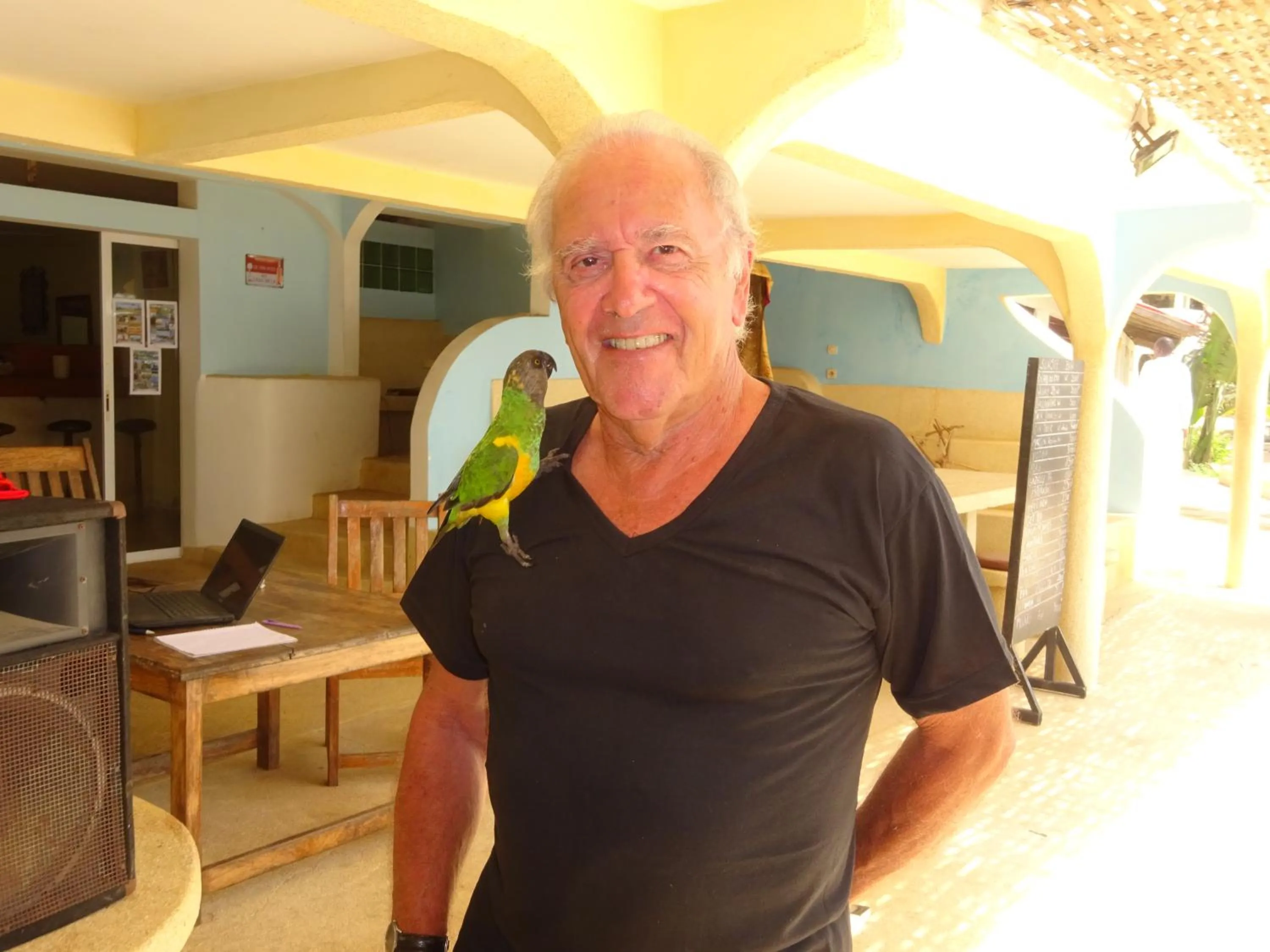 Living room in HOTEL DU BAR DE LA MER CAP SKIRRiNG
