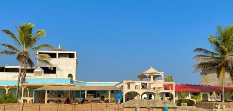 Property building in HOTEL DU BAR DE LA MER CAP SKIRRiNG