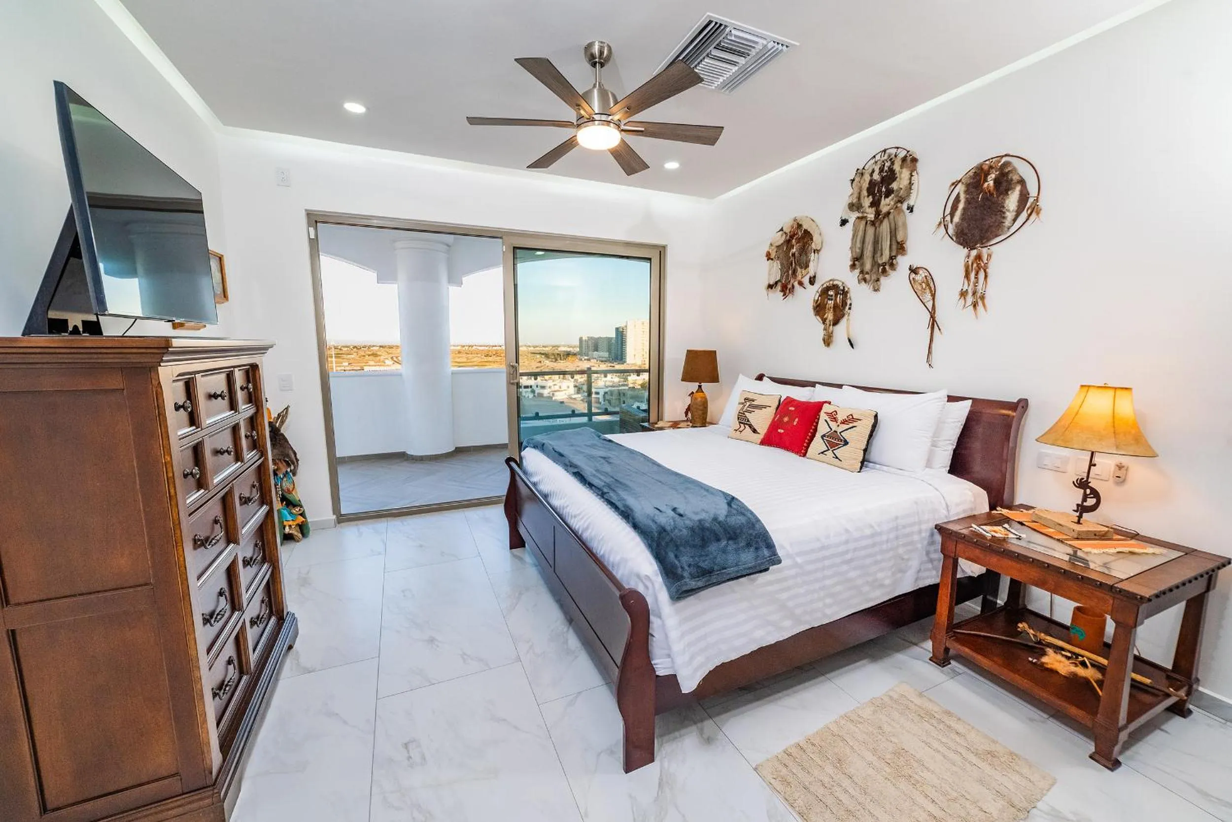 Bed in Casa Blanca Golf Villas