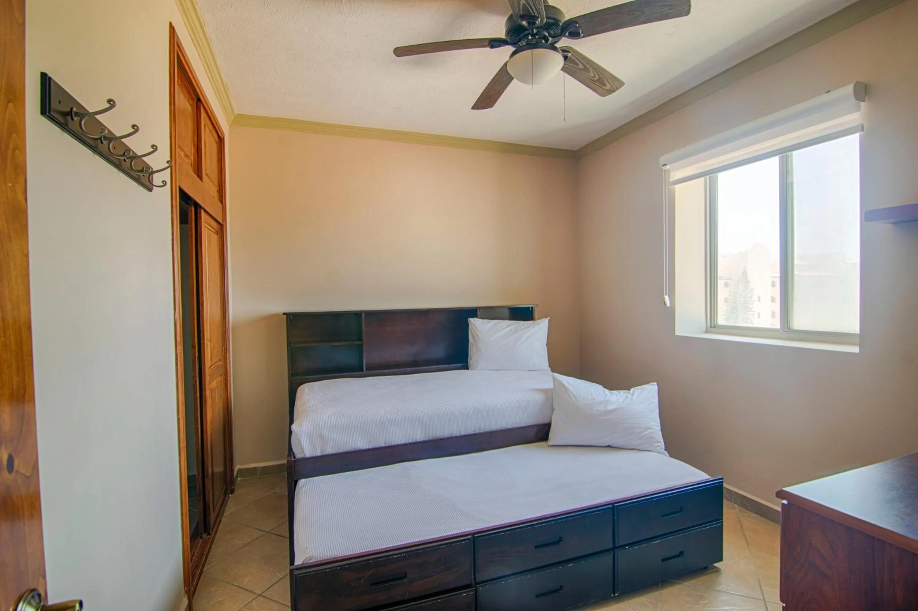 Bed in Casa Blanca Golf Villas