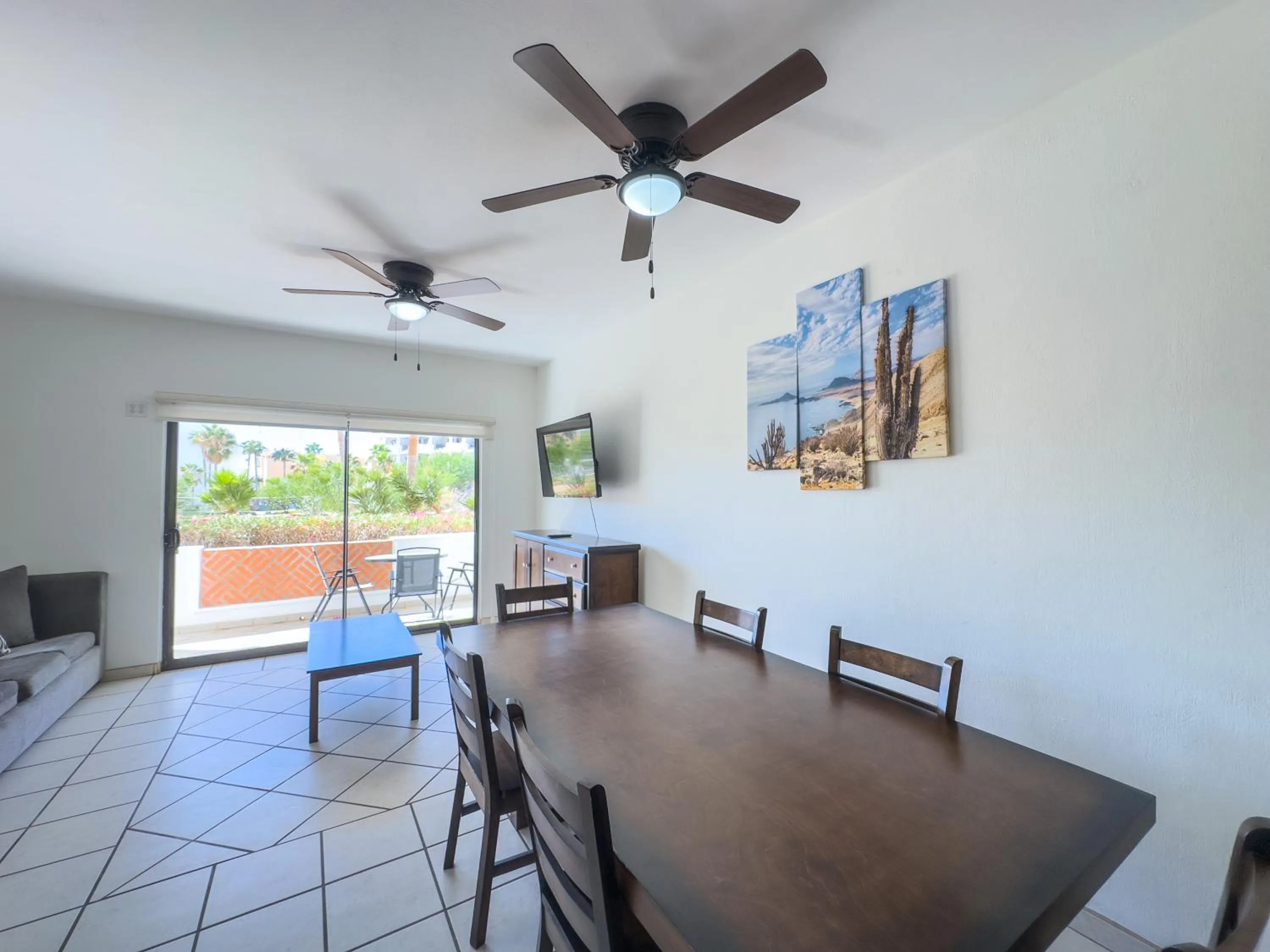 Dining area in Casa Blanca Golf Villas